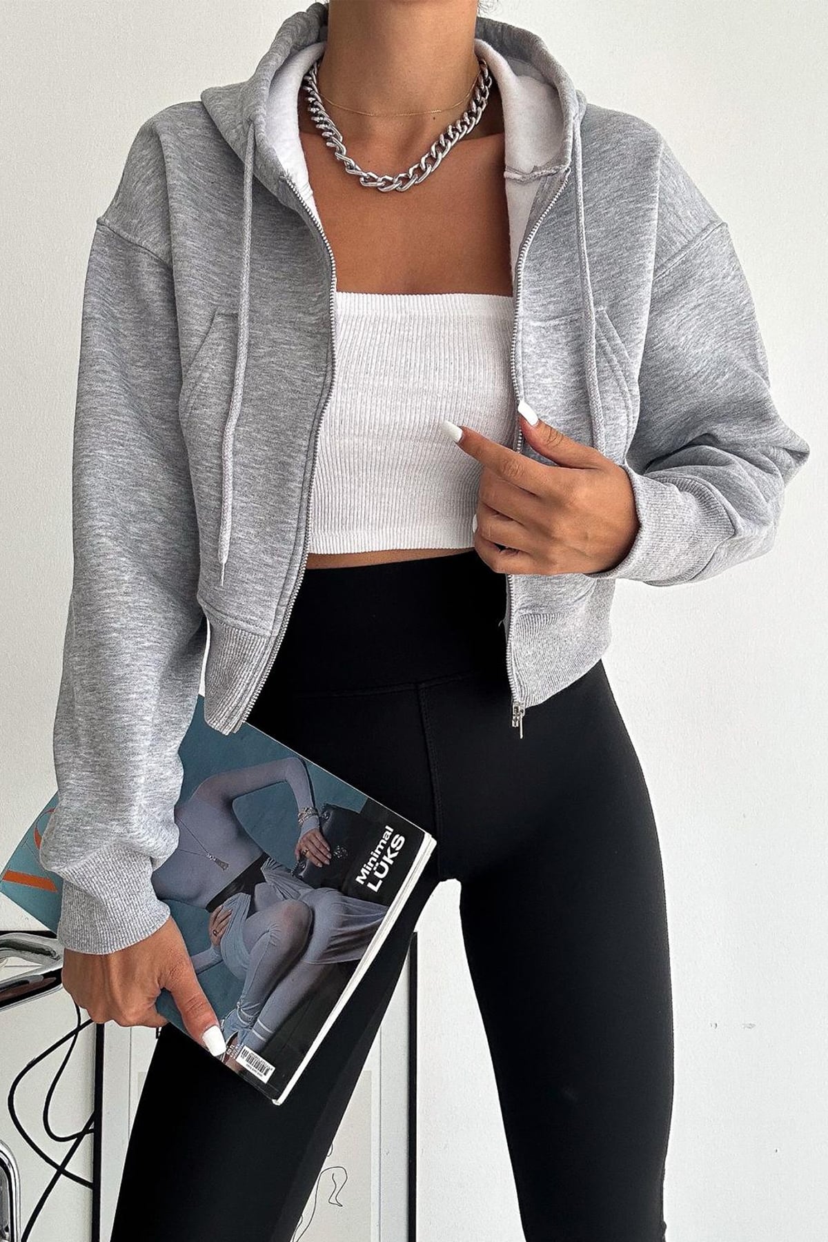 Kadın Gri Fermuarlı Oversize Hoodie – Günlük & Sokak Stili