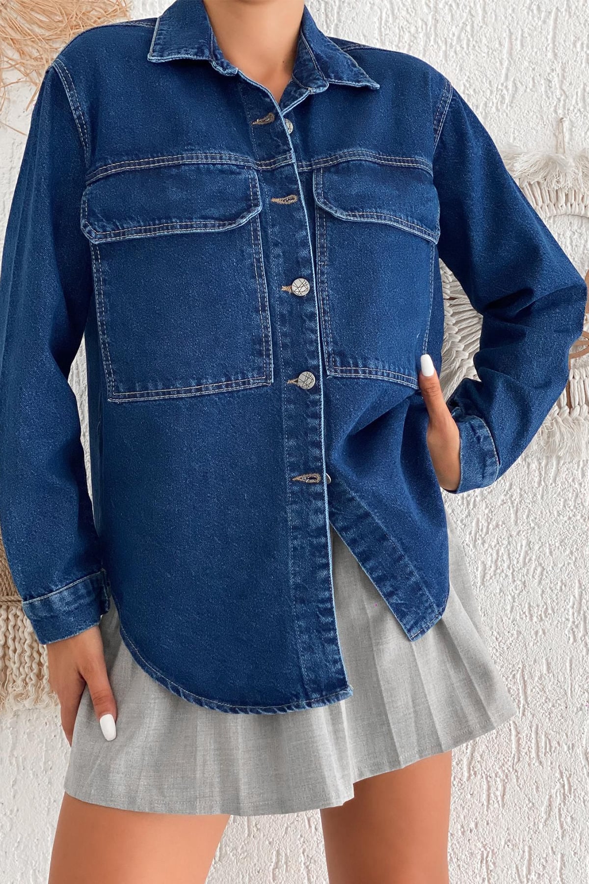 Kadın Denim Gömlek – Düğmeli & Astarsız Rahat Kesim