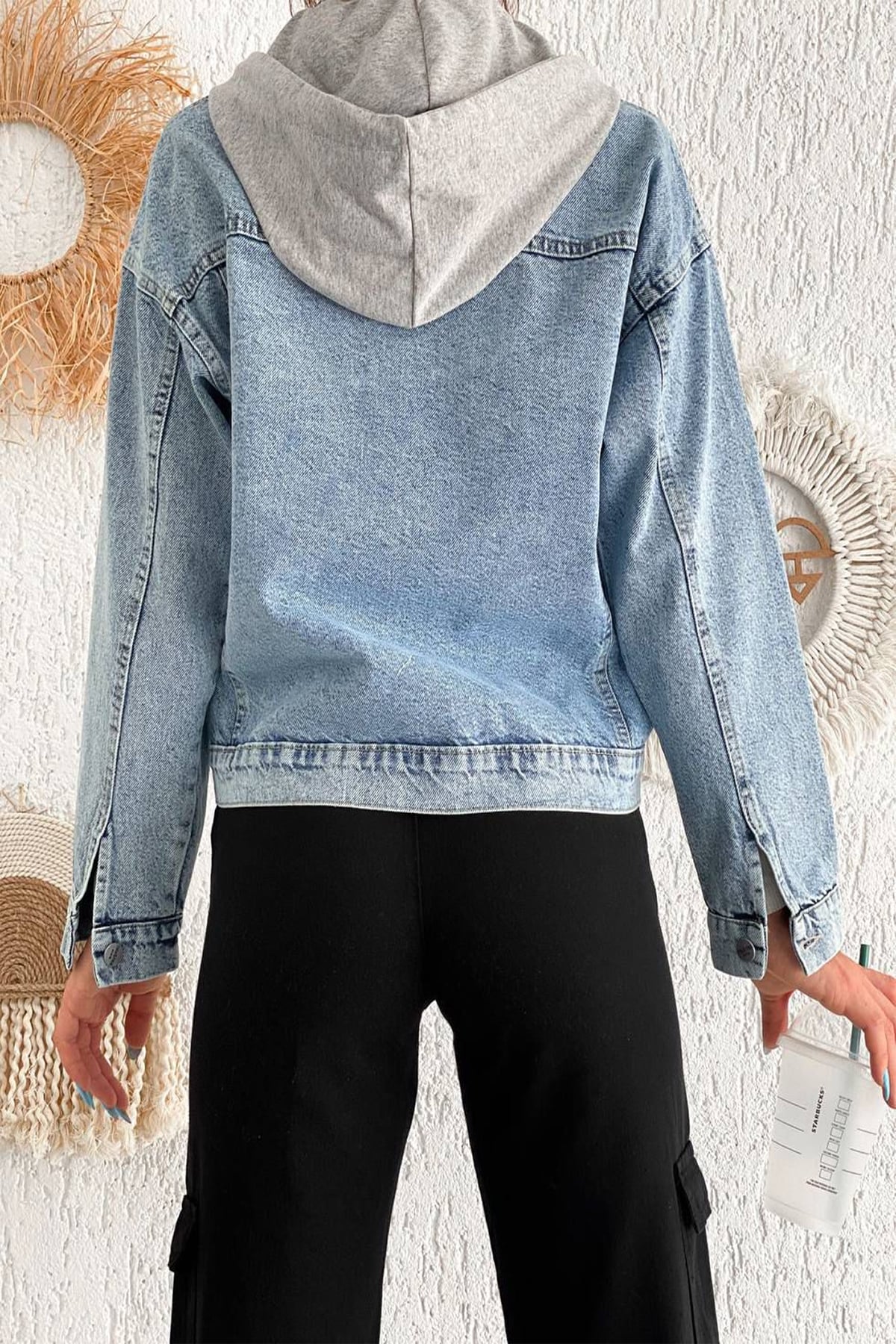 Kadın Çıkarılabilir Kapüşonlu Cepli Denim Ceket – Astarsız & Çok Amaçlı Kullanım