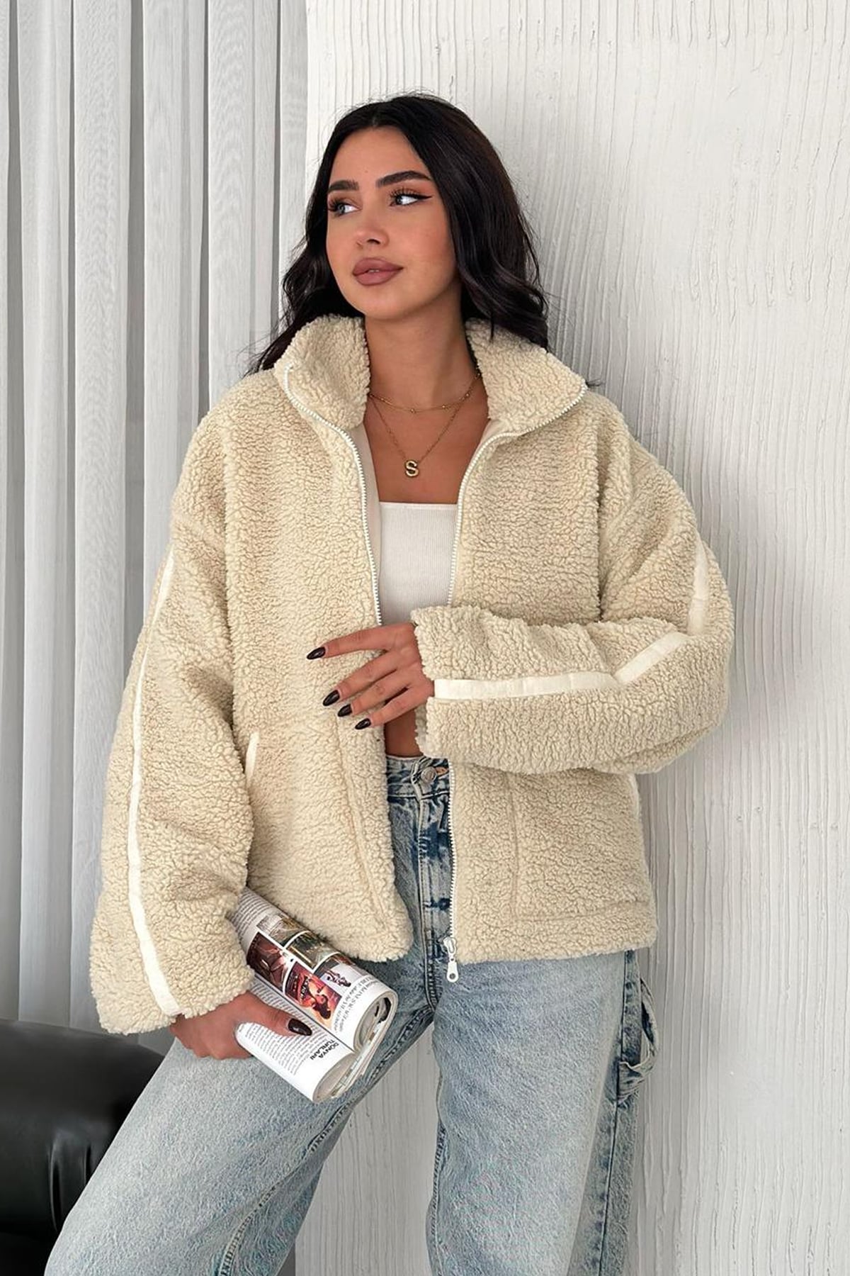 Kadın Fermuarlı Oversize Astarlı Peluş Ceket – Yumuşak Dokulu & Konforlu Stil