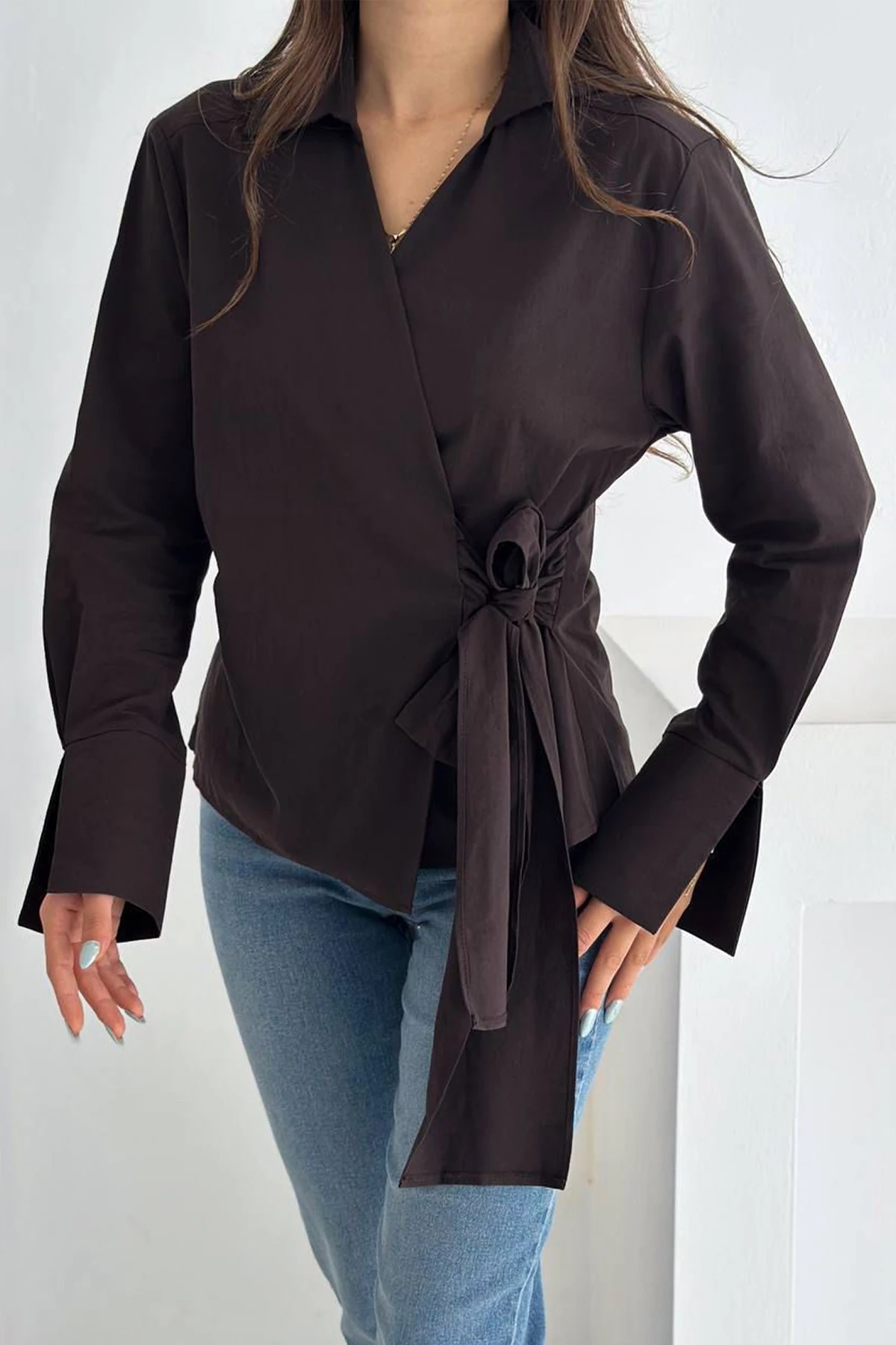 Kadın Fiyonk Detaylı Bağlamalı Gömlek – Chic Bow