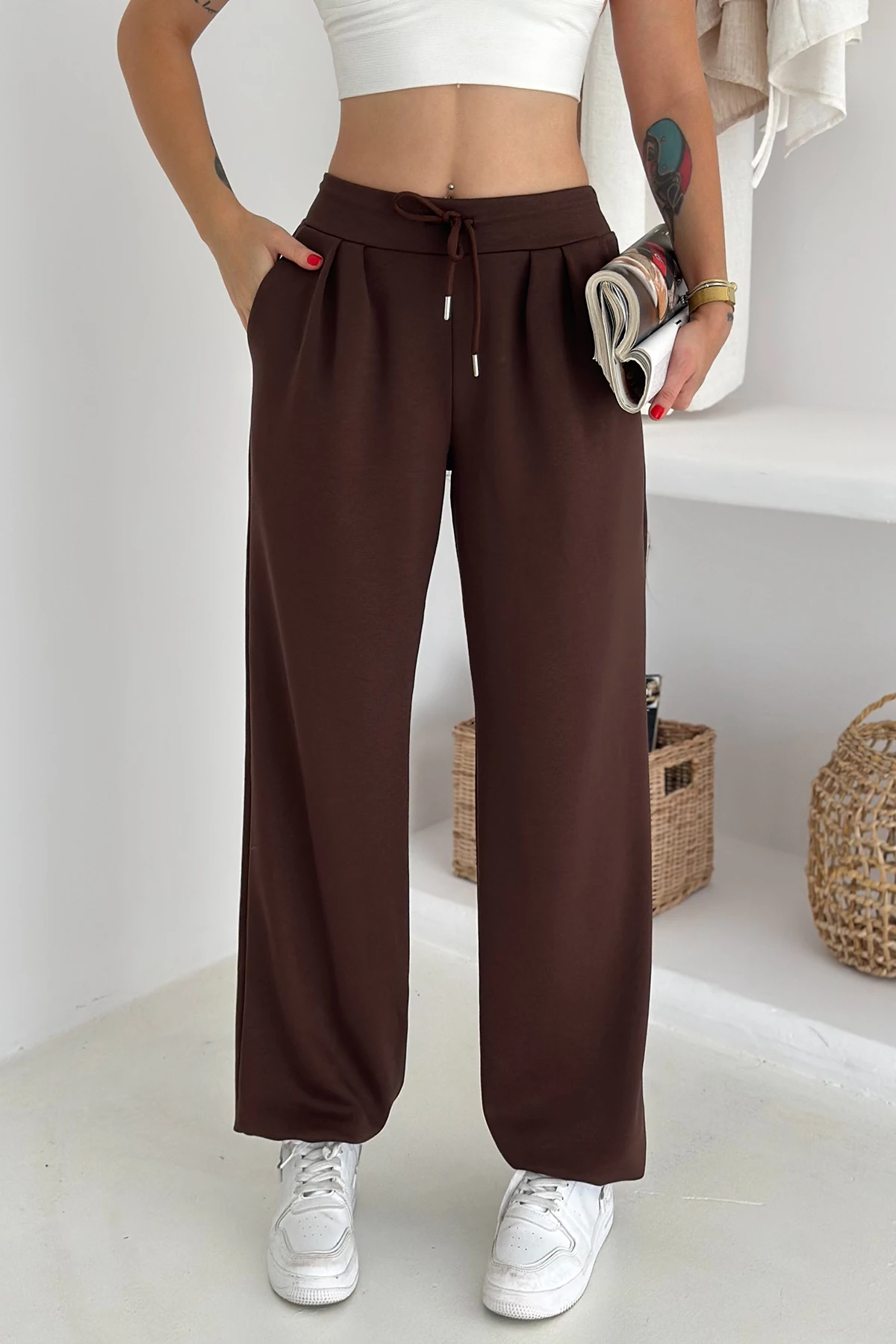 Kadın Yüksek Bel Geniş Paça Bağcıklı Sweatpant – Urban Ease