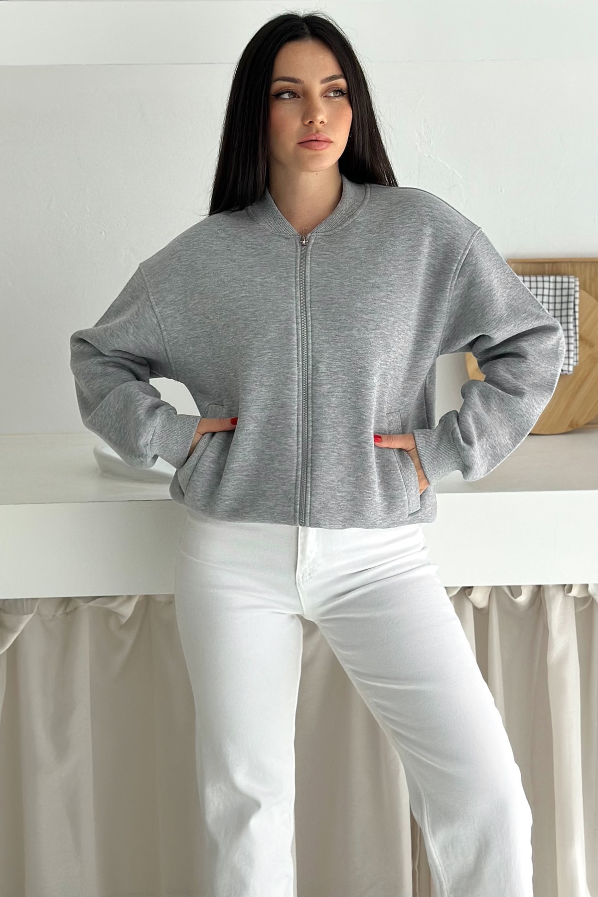 Kadın Fermuarlı Oversize Kolej Hoodie – Sardonlu & Kapüşonlu