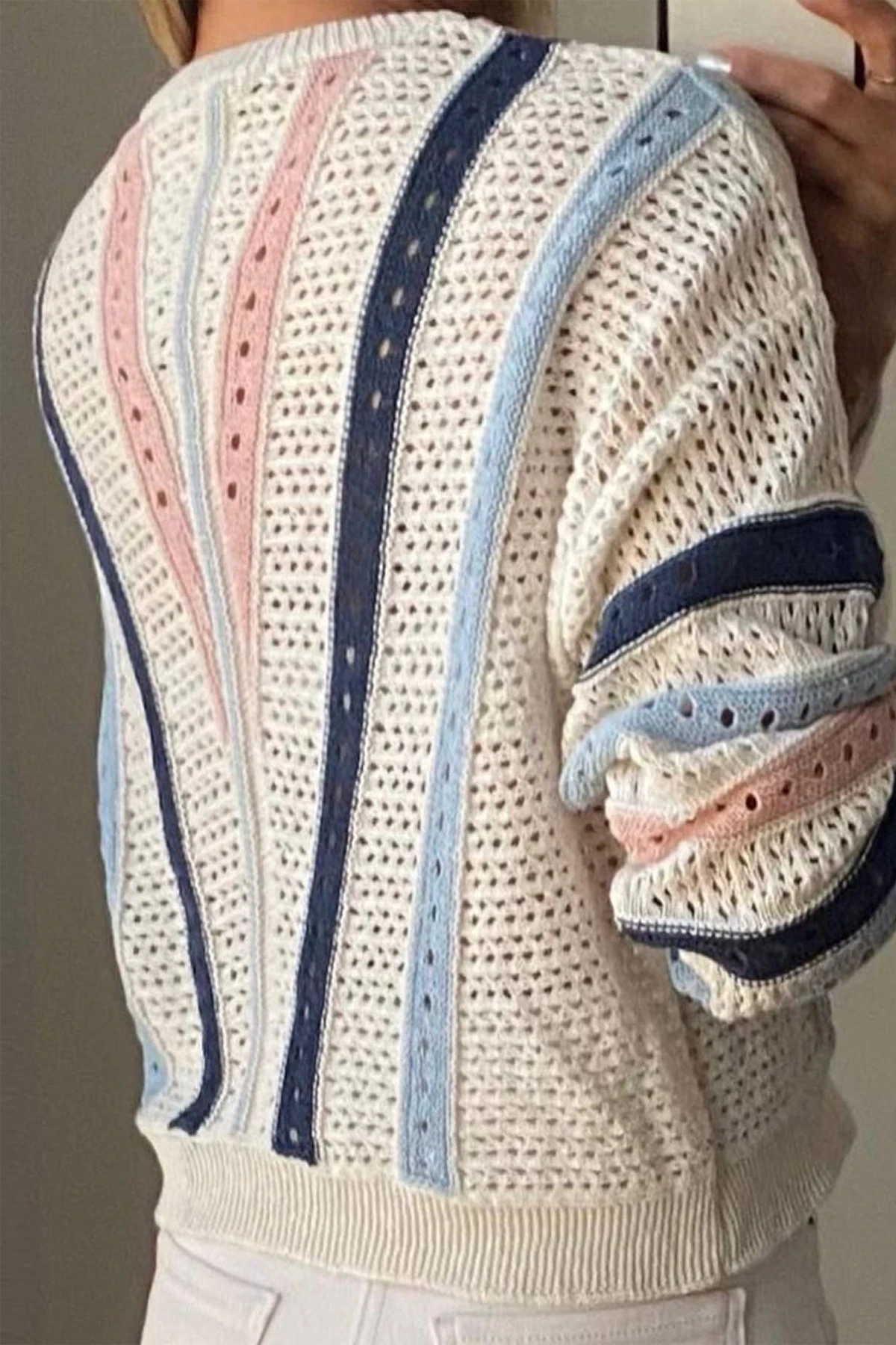 Kadın Renkli Çizgili Açık Örgü Kazak – Rahat & Bohem Stil