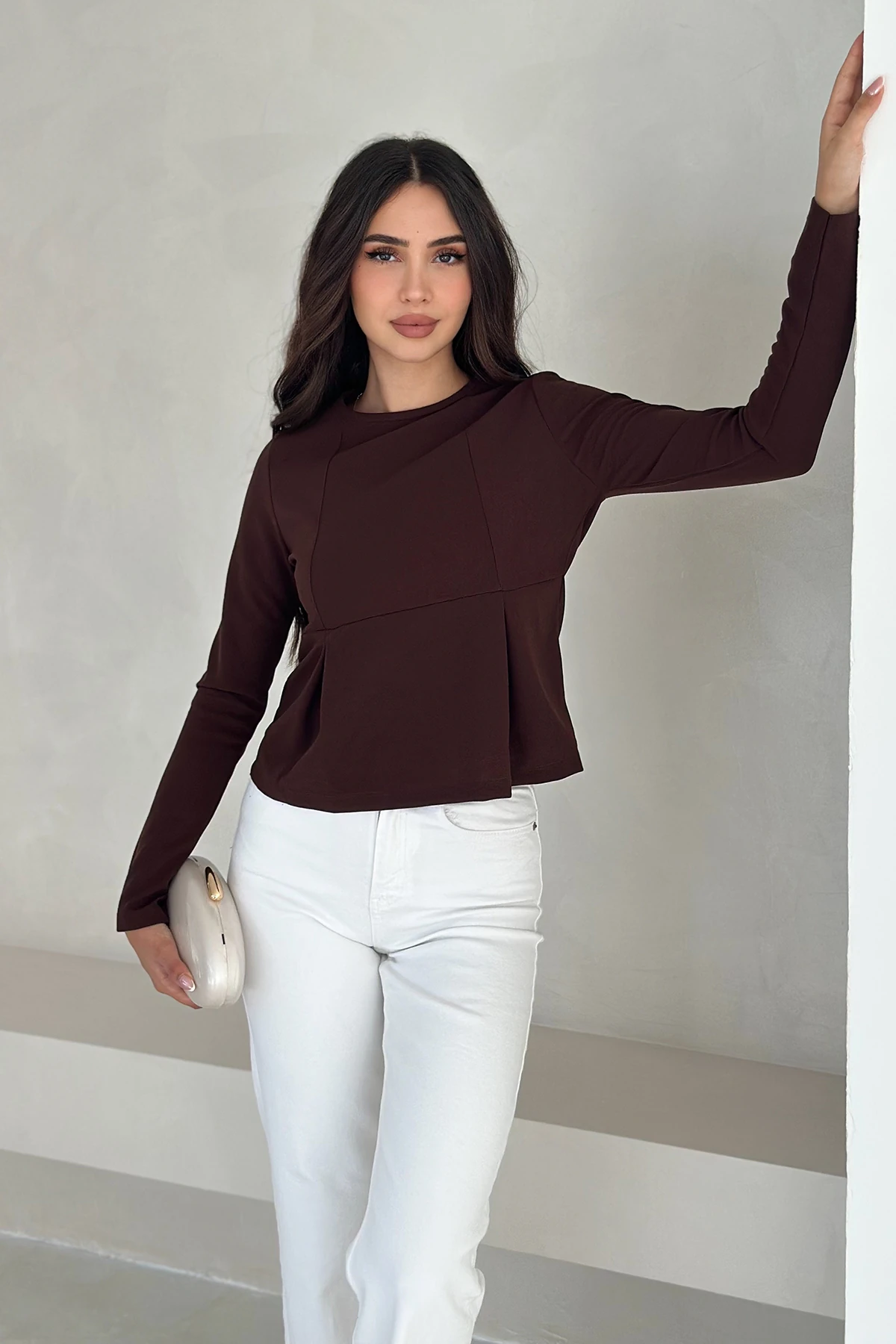 Kadın Volanlı Dikiş Detaylı Premium Bluz – Vücut Şekillendirici & Modern Kesim