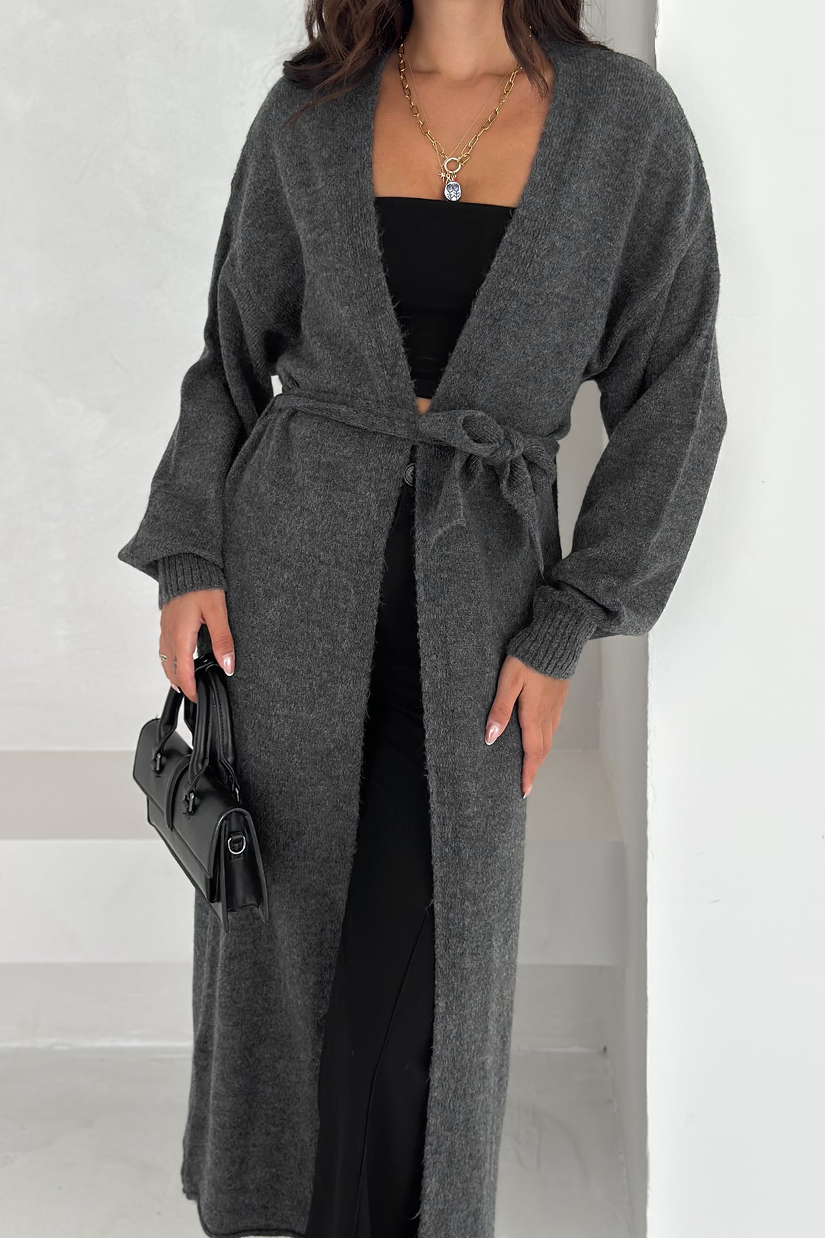 Kadın Uzun Açık Triko Trençkot – Astarsız, Modern & Şehirli Stil