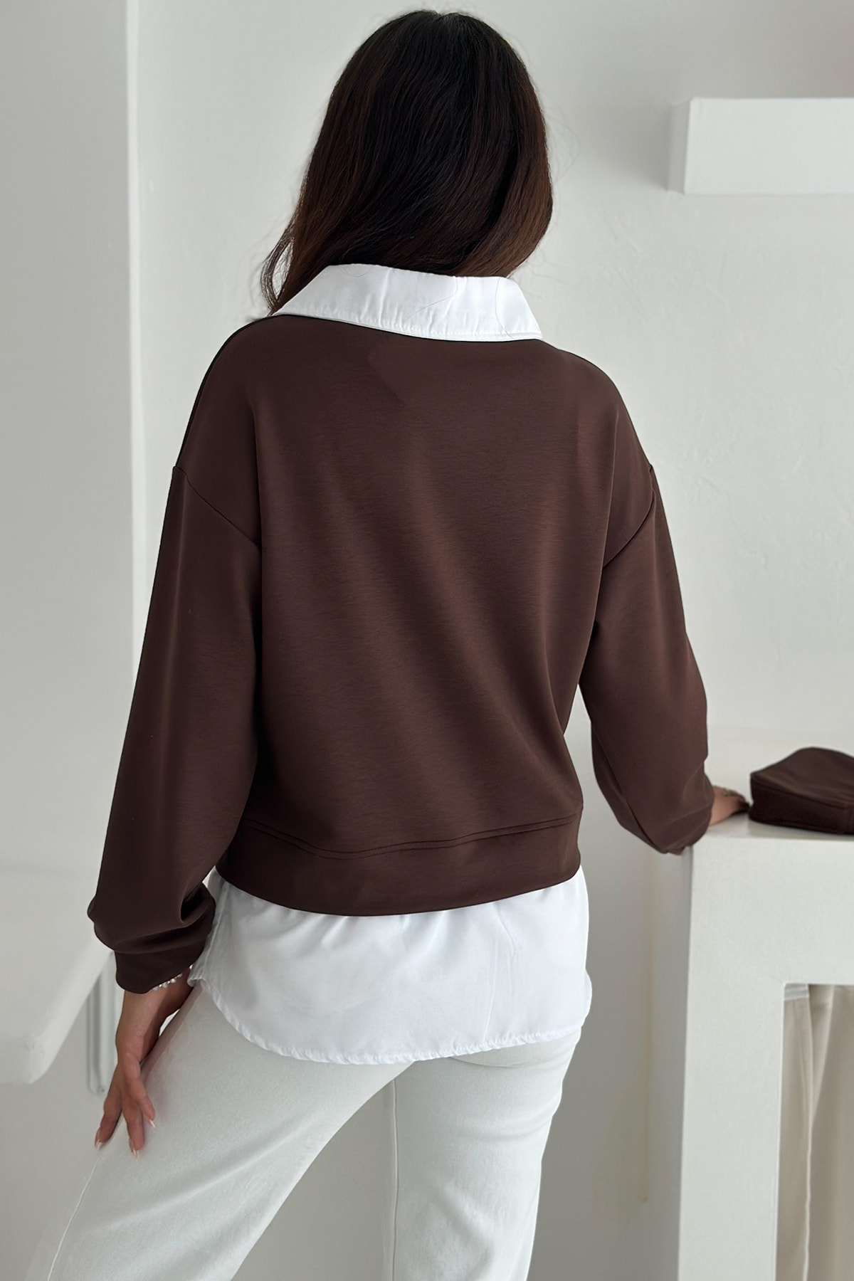 Kadın Gömlek Detaylı Sweatshirt – Katmanlı Tasarım