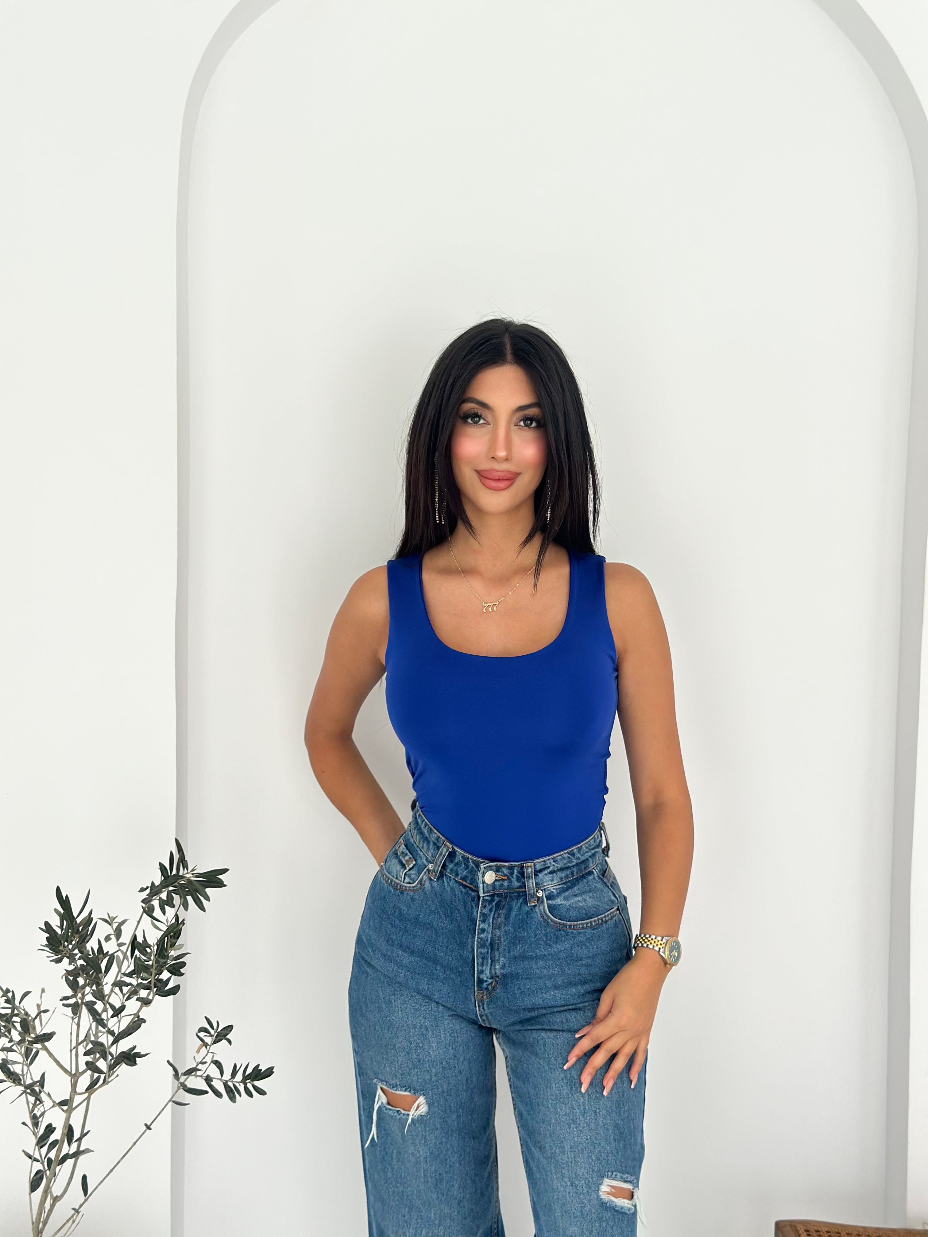 Kadın V Yaka Kolsuz Fit Ofis & Günlük Kullanım Bluz