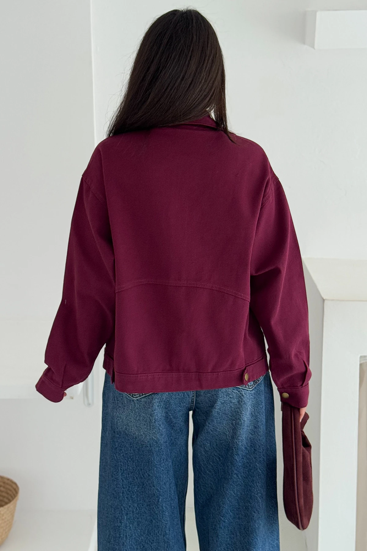 Kadın Yırtık Detaylı Crop Ceket – Dinamik & Sokak Stili