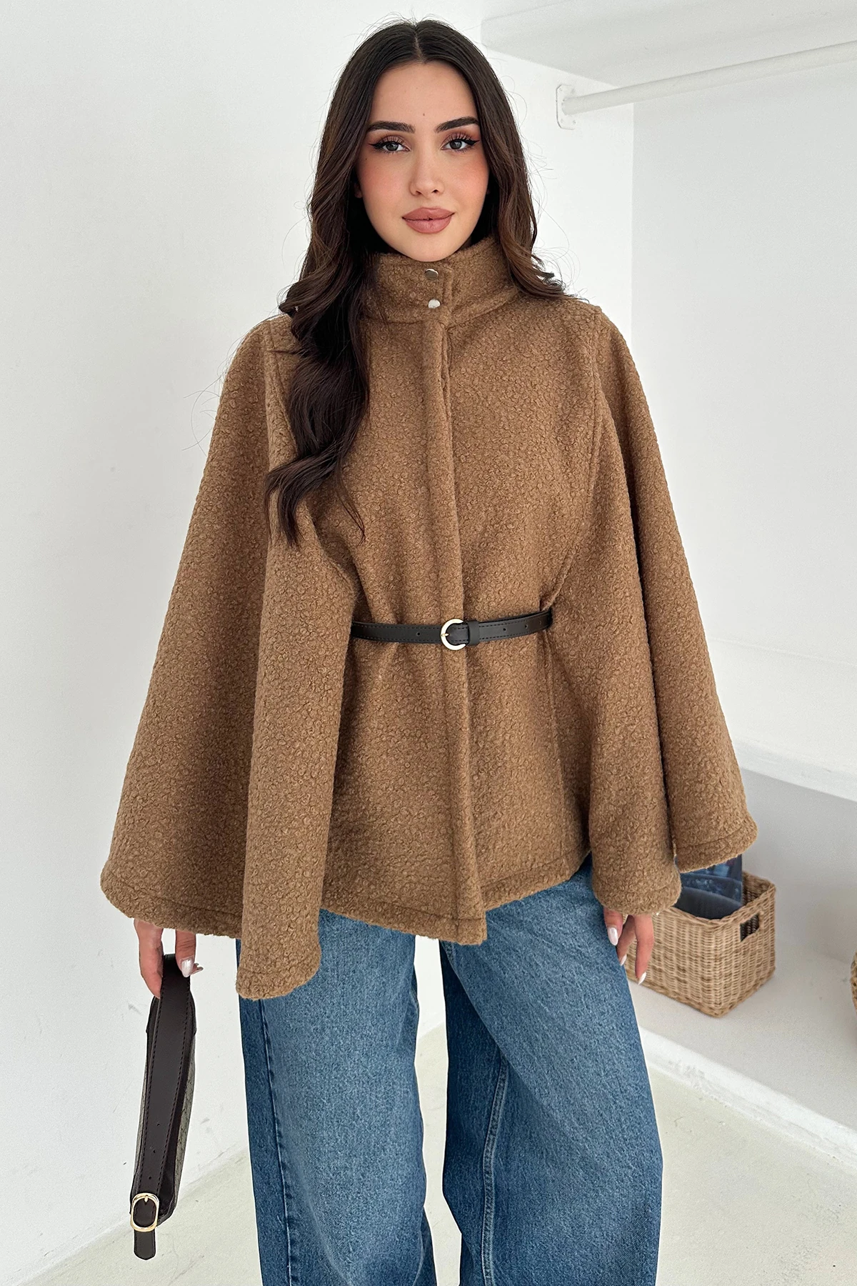 Kadın Kemerli Panço Kaban – Güçlü & Sofistike Stil