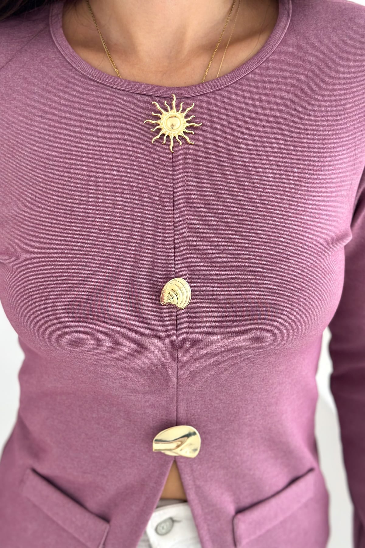 Kadın Düğme Detaylı Cepli Bluz – Karakterli & Modern Stil