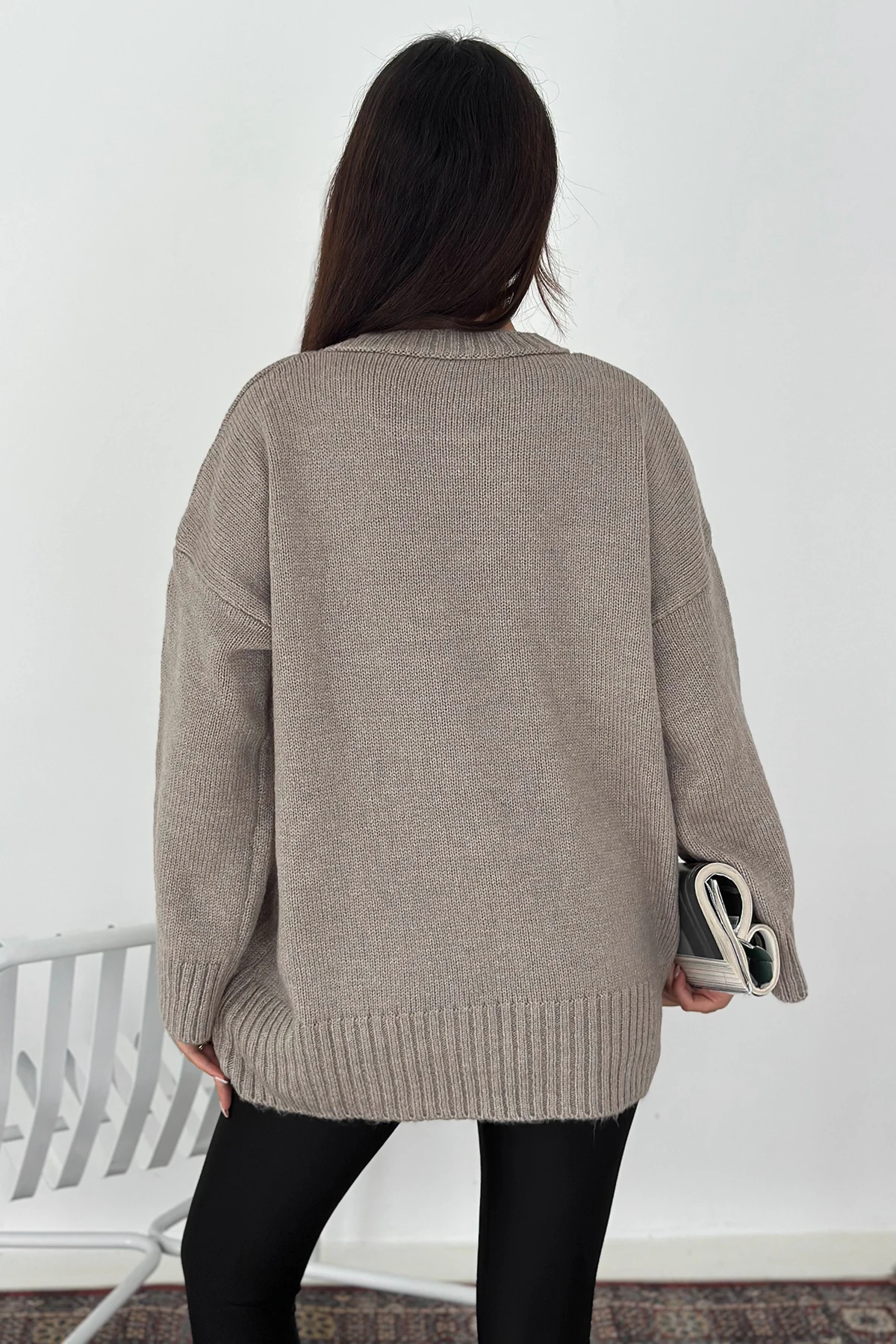 Kadın Oversize Triko Kazak – Rahat & Şehirli Stil