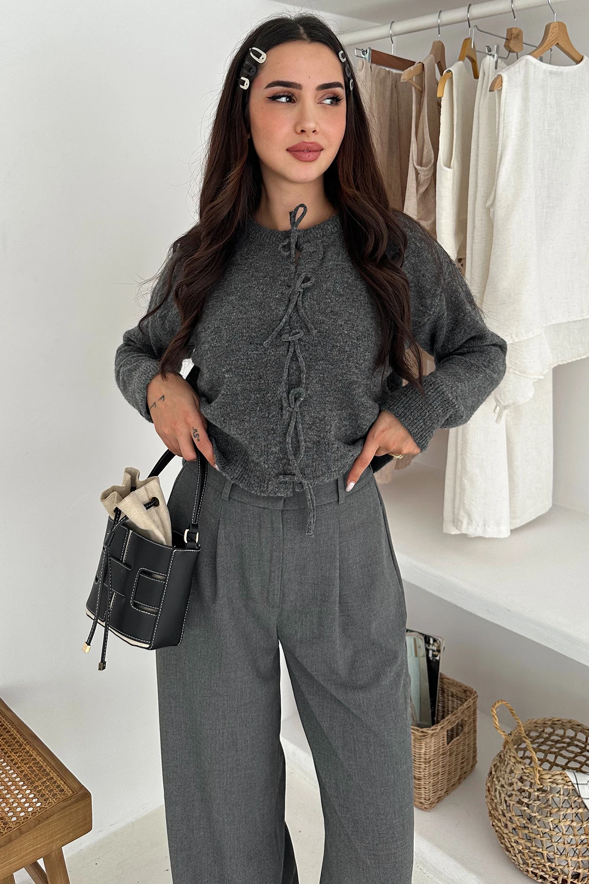 Kadın Fiyonk Detaylı Dokulu Triko – Yaratıcı & Şehirli Stil