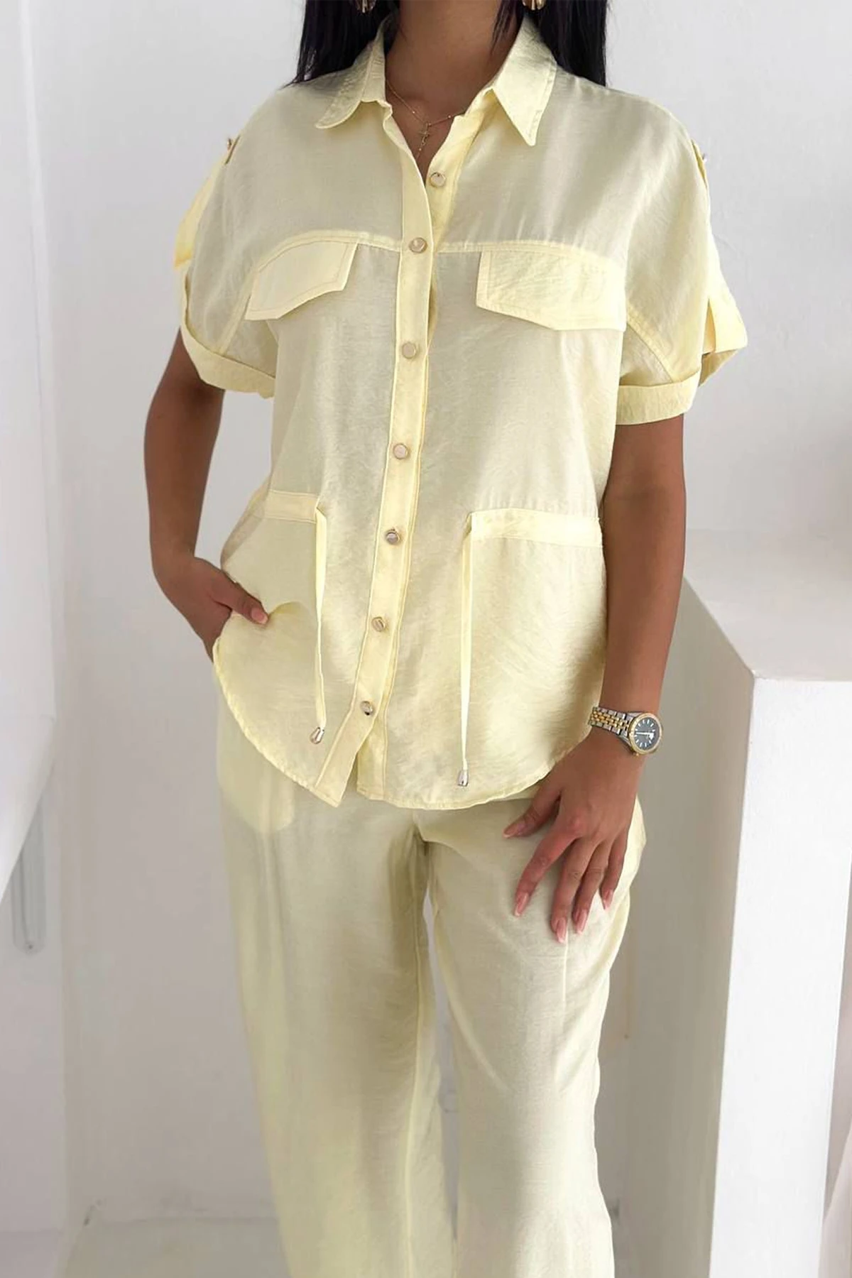 Kadın Bağcıklı Dokuma Tensel Takım – Ferah & Şehirli Stil