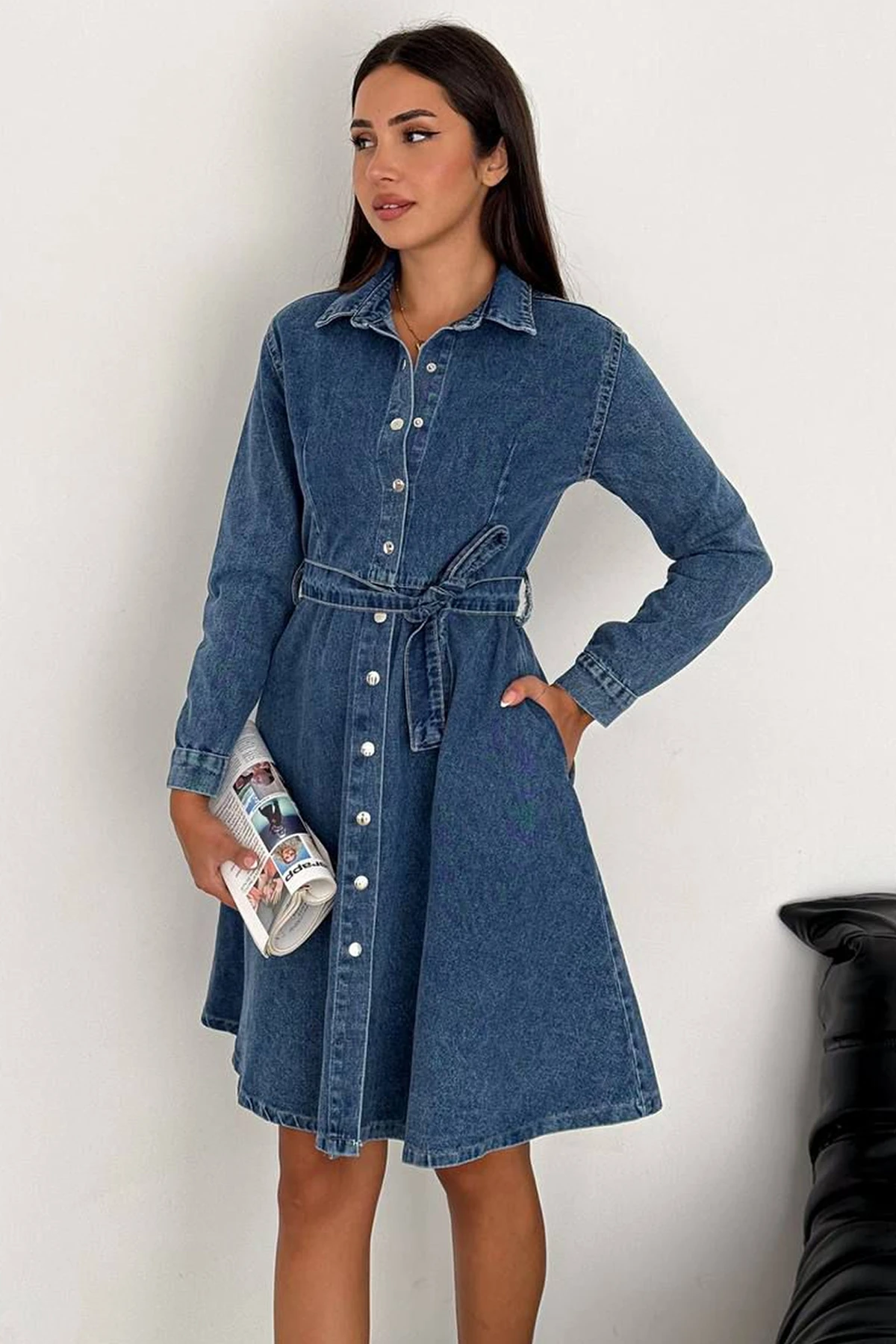 Kadın Kuşaklı Düğmeli Denim Elbise – Timeless Fit