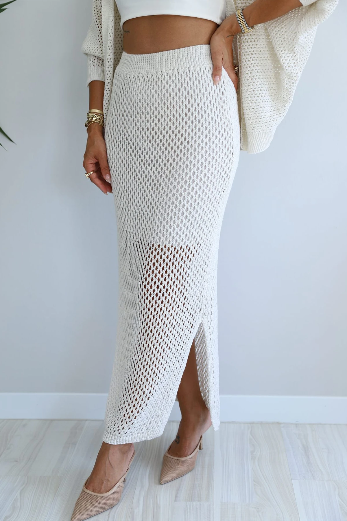 Kadın Örgü Dokulu Yırtmaçlı Midi Etek – Hafif & Yazlık Stil