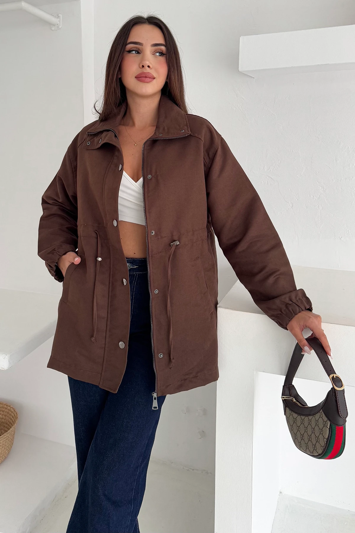 Kadın Bel Büzgülü Düğmeli Ceket – Fonksiyonel & Modern Stil