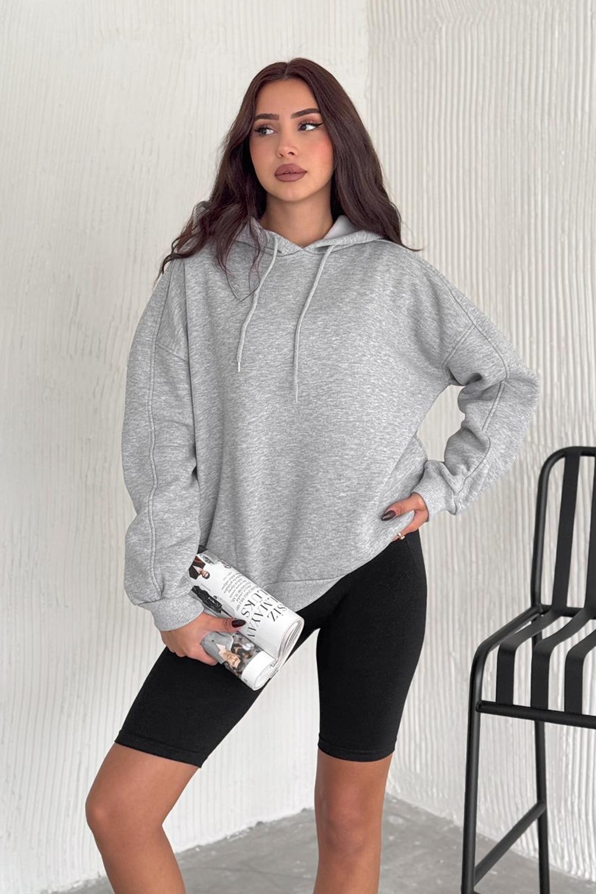 Kadın Oversize Kapüşonlu Sweatshirt – Rahat Kesim & Yumuşak Dokulu