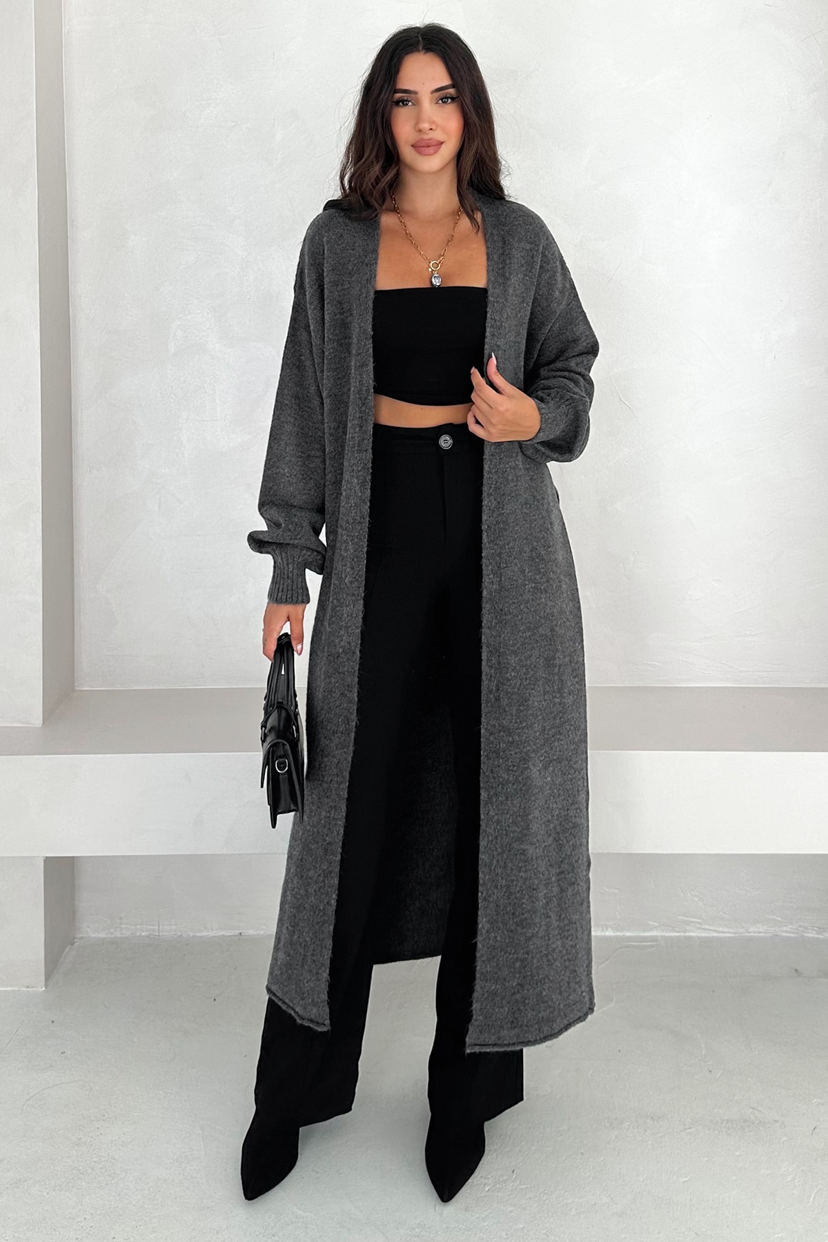Kadın Uzun Açık Triko Trençkot – Astarsız, Modern & Şehirli Stil