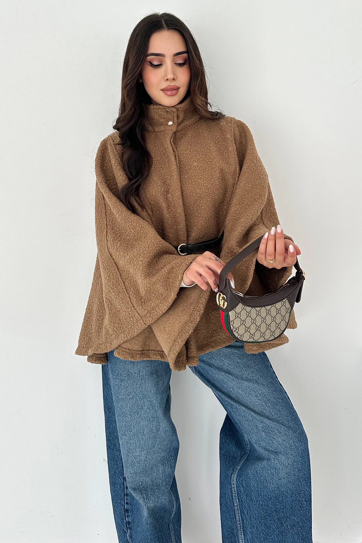 Kadın Kemerli Panço Kaban – Güçlü & Sofistike Stil