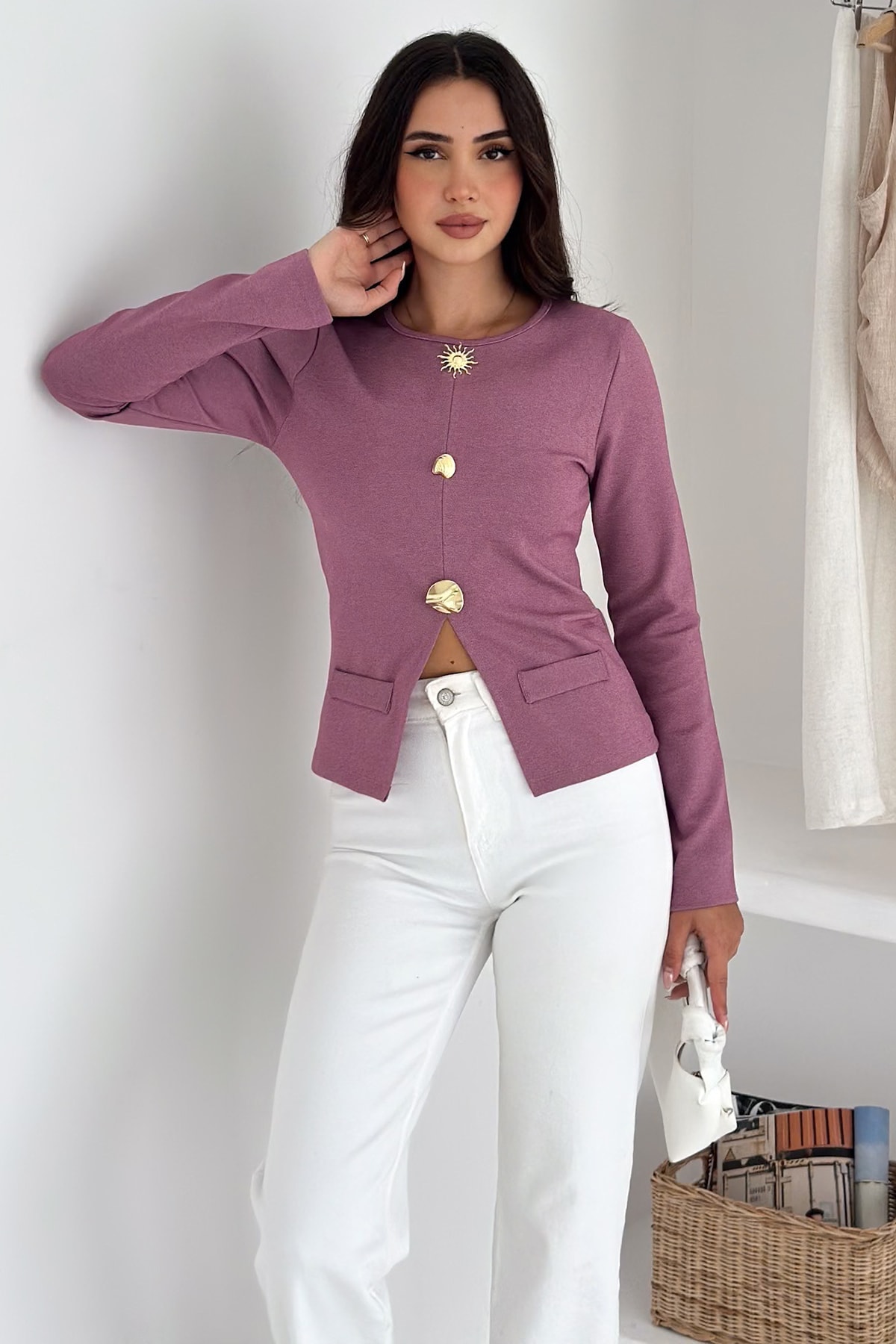 Kadın Düğme Detaylı Cepli Bluz – Karakterli & Modern Stil