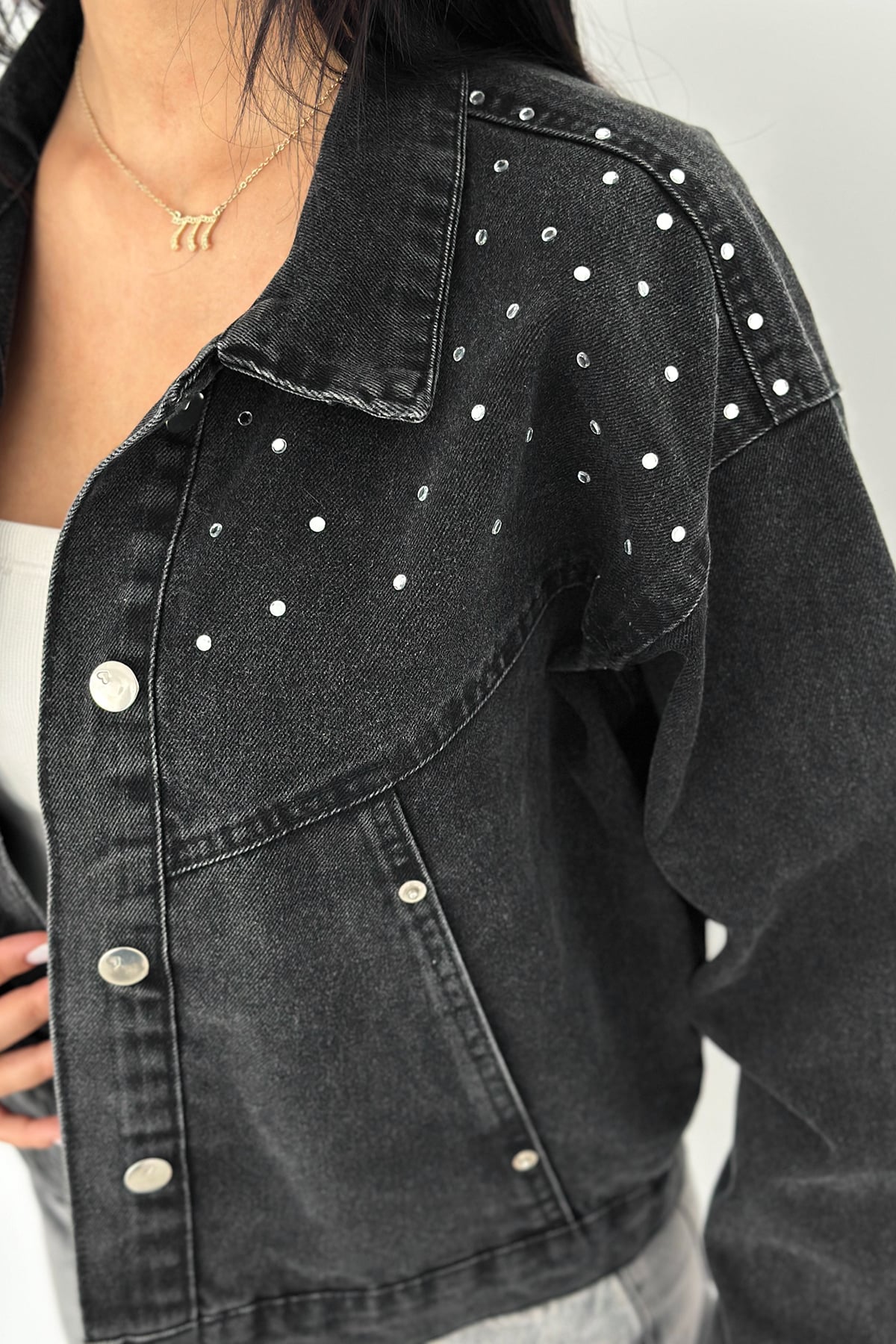 Kadın Taş Detaylı Denim Ceket – Astarsız & Cool Model