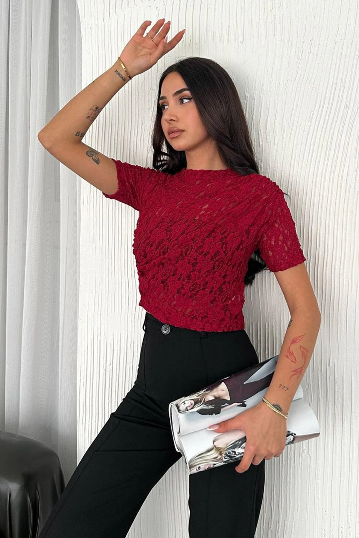 Kadın Dantel Kısa Kollu Bluz – Bold Grace