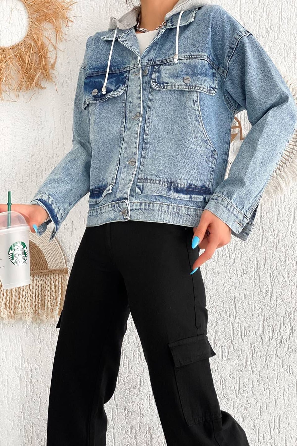 Kadın Çıkarılabilir Kapüşonlu Cepli Denim Ceket – Astarsız & Çok Amaçlı Kullanım