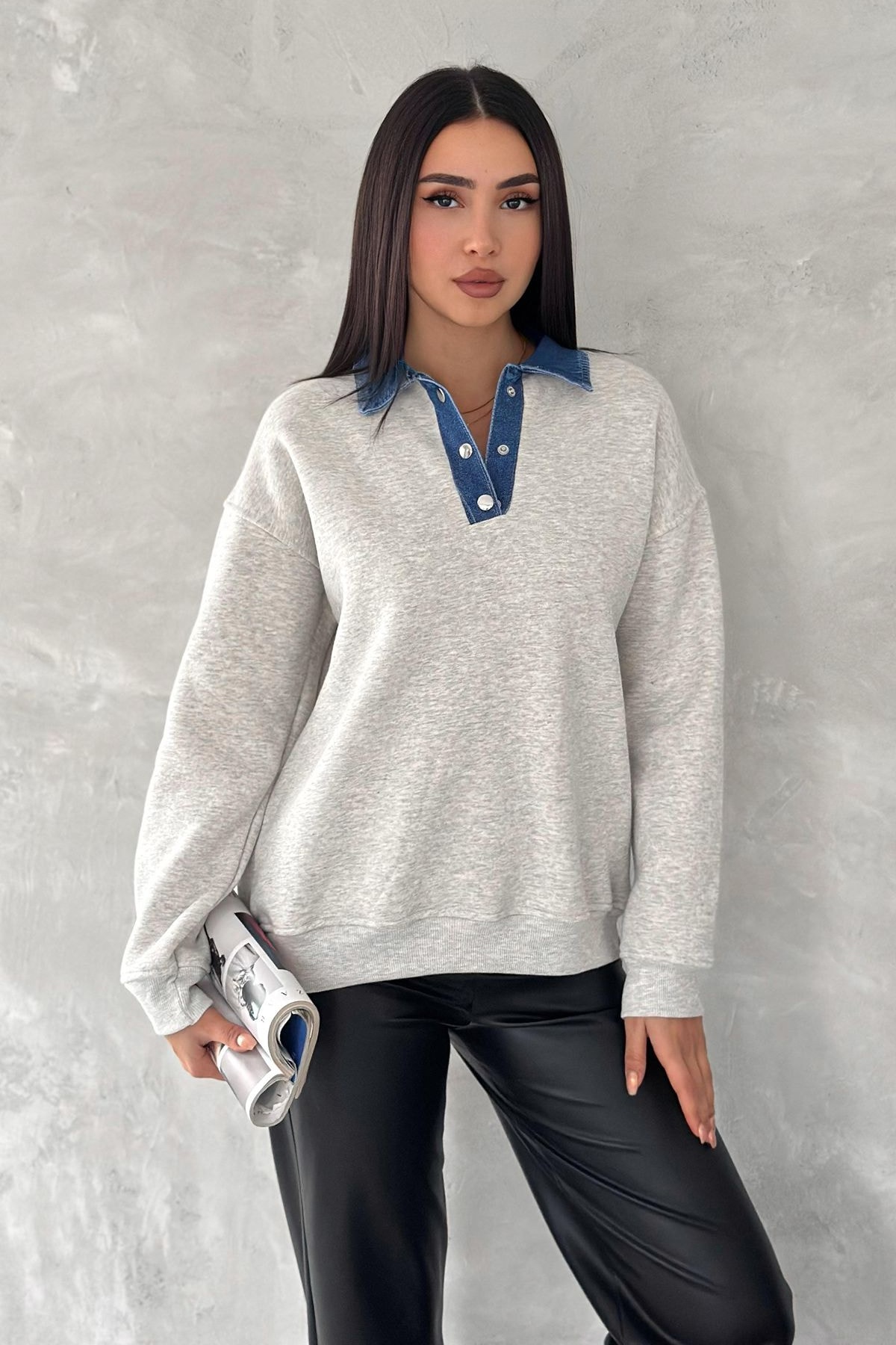 Kadın Denim Yakalı Sweatshirt – Sportif & Şehirli Konfor