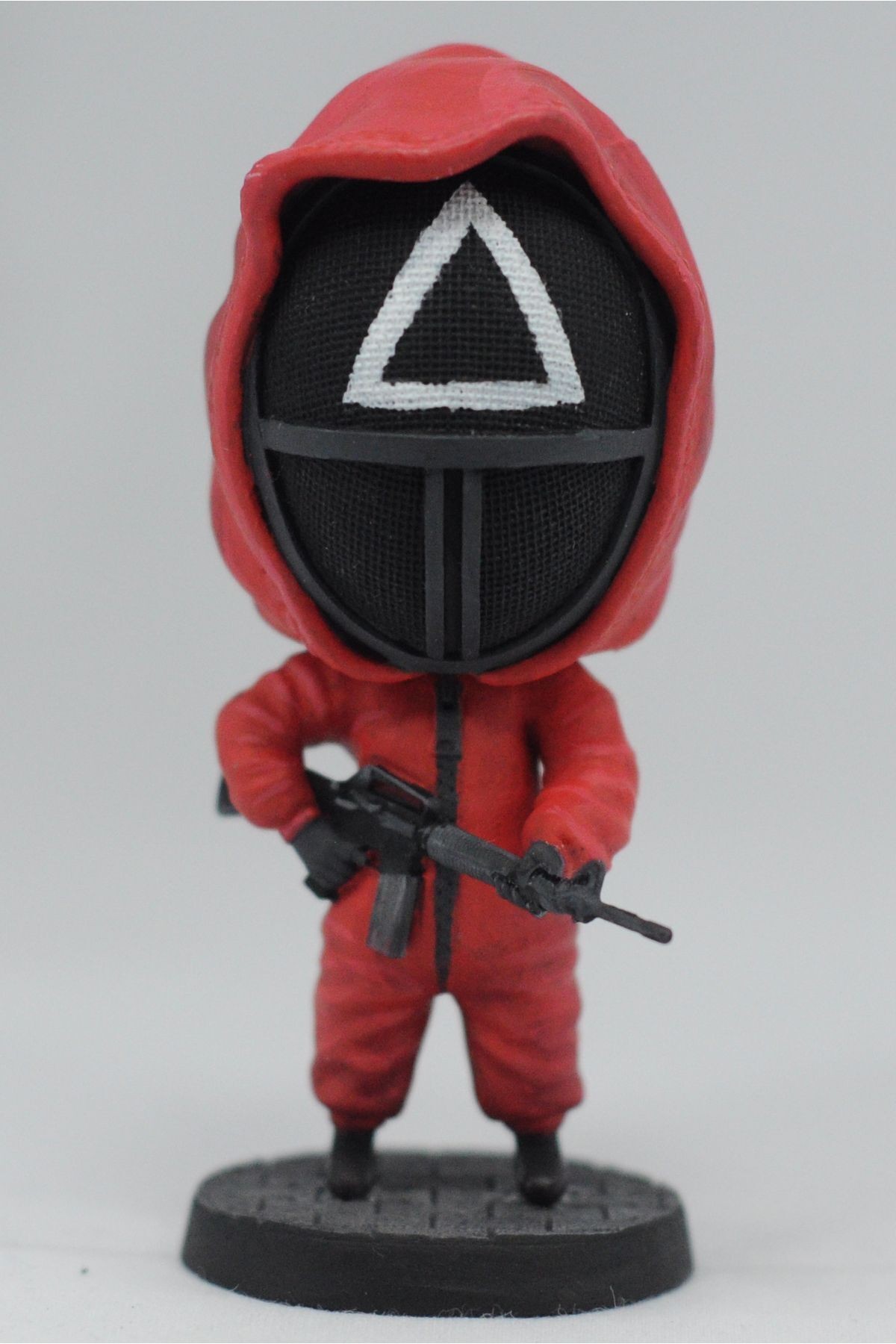 Squid Game Soldier Asker El Boyaması Figür 10 Cm