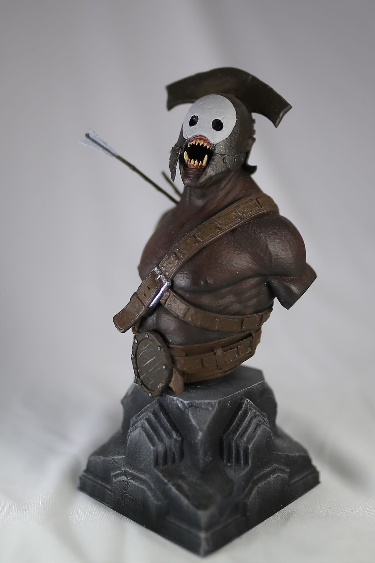 ORC Yüzüklerin Efendisi El Boyaması Figür 12 cm