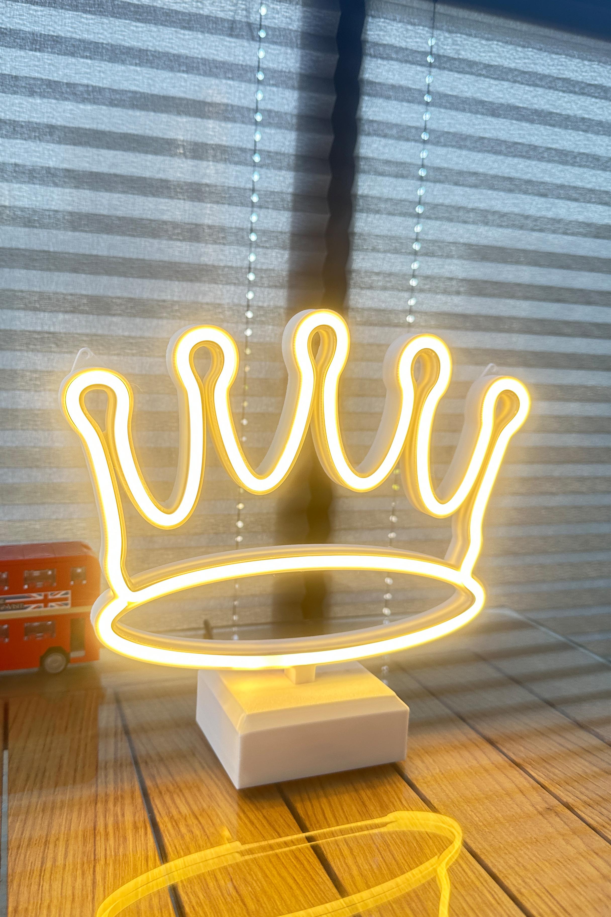Kral Tacı Led - Neon Led - 22cm - İster Duvara As, İster Masaüstü - Adaptör Dahil