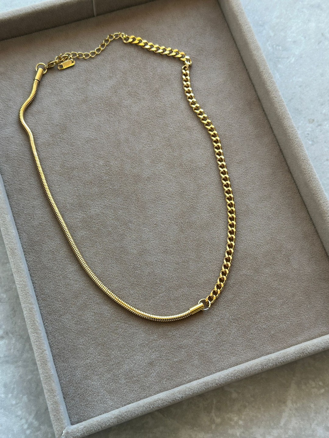 EARRING