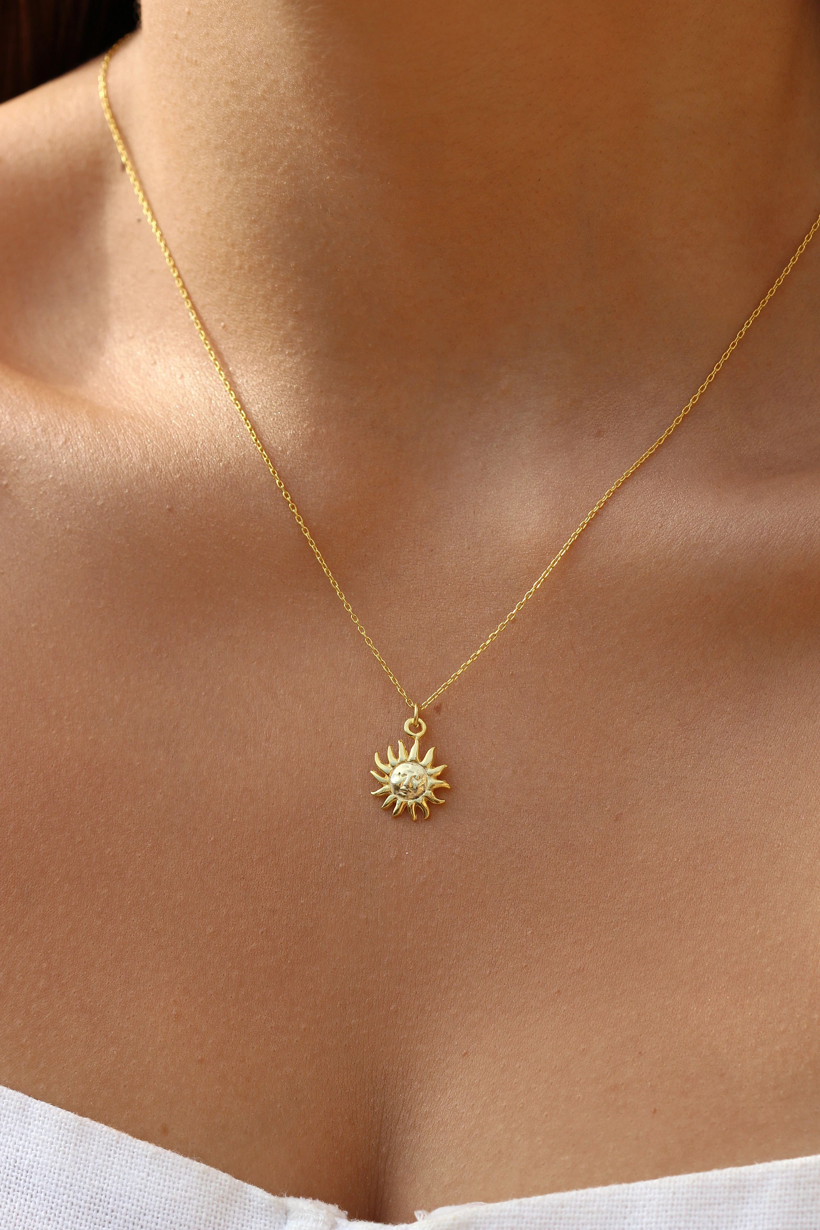 Plaka Güneş Kolye | 925 Gümüş
