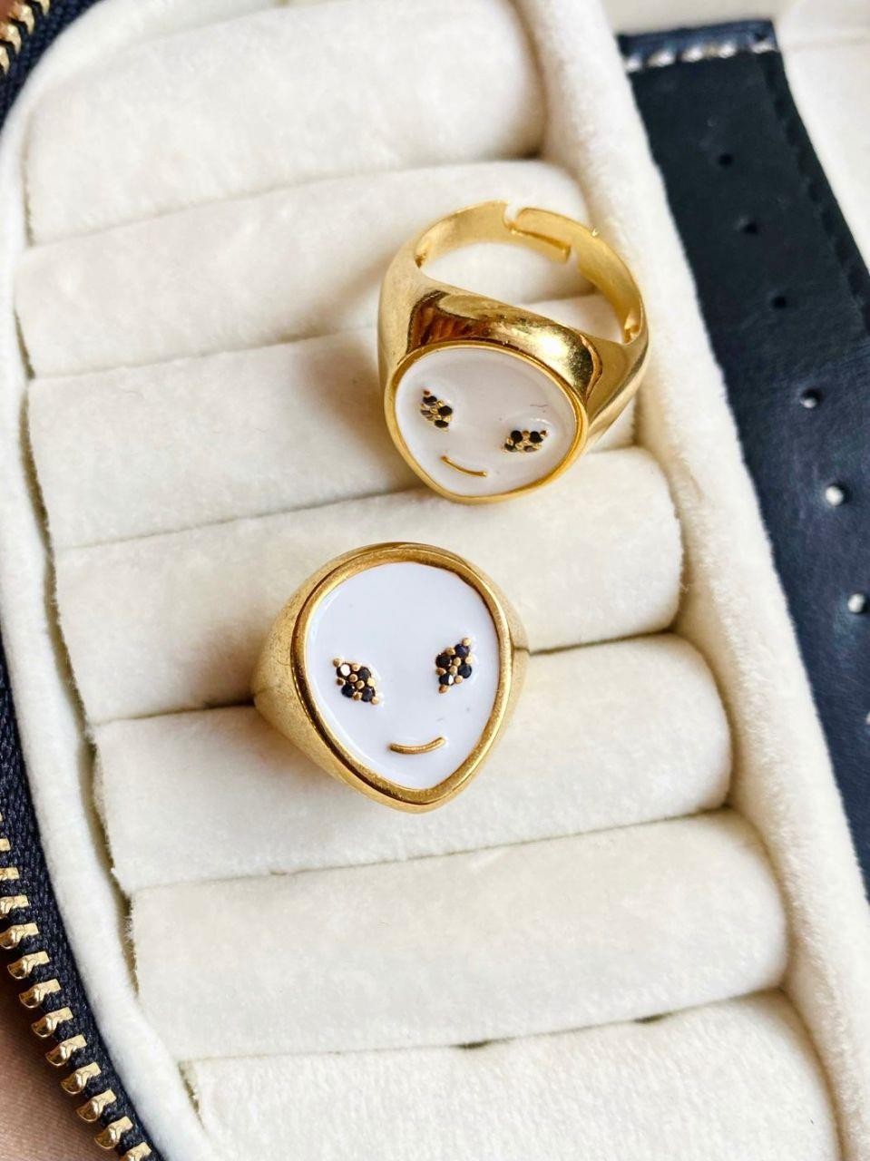Alien Ring