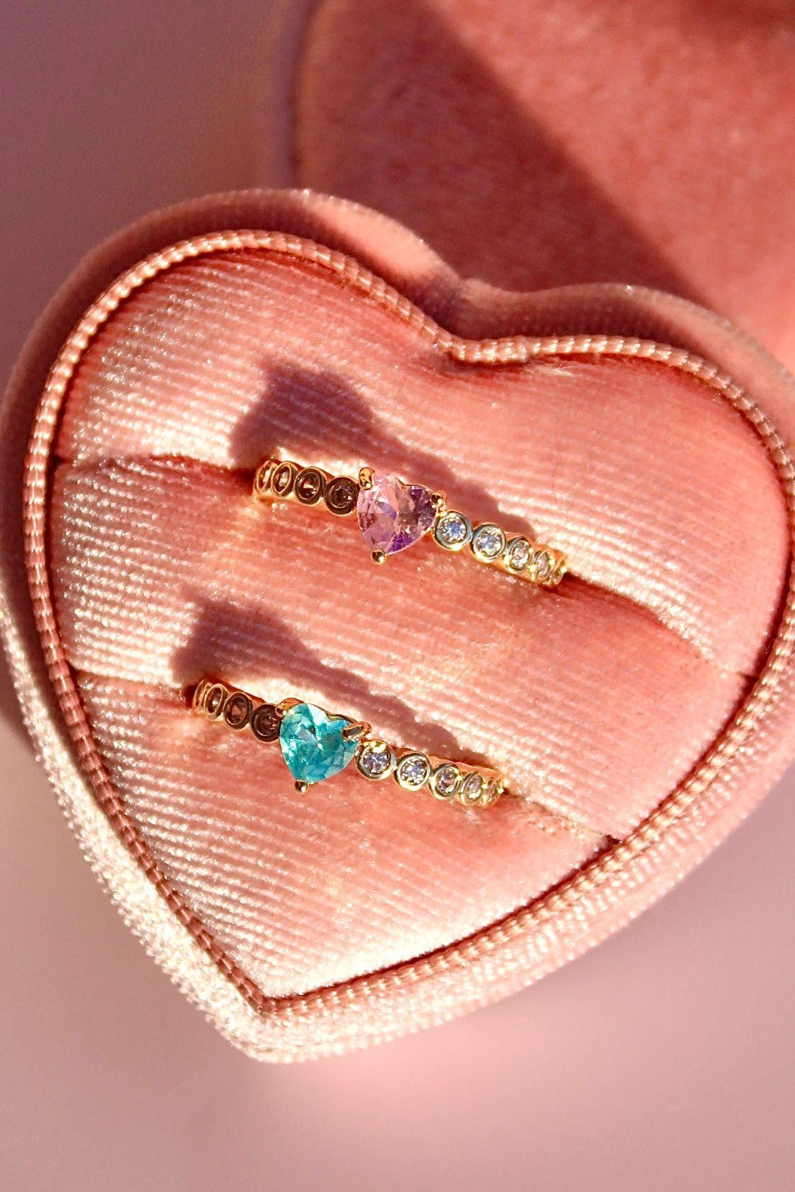 Minimal Heart Ring