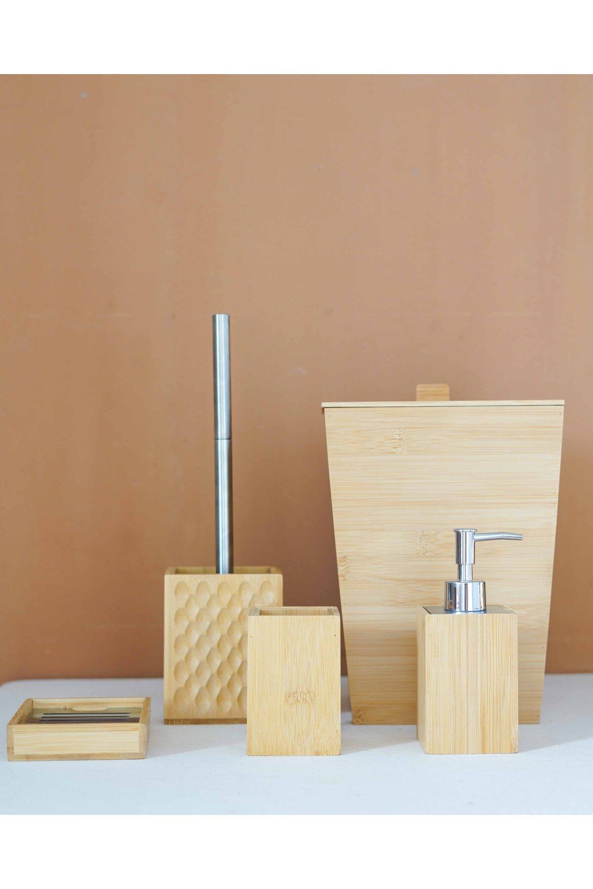Doğal Bambu 5'li Banyo Seti -Çöp Kovası / Sıvı Sabunluk / Diş Fırçalık Kutusu Banyo Seti
