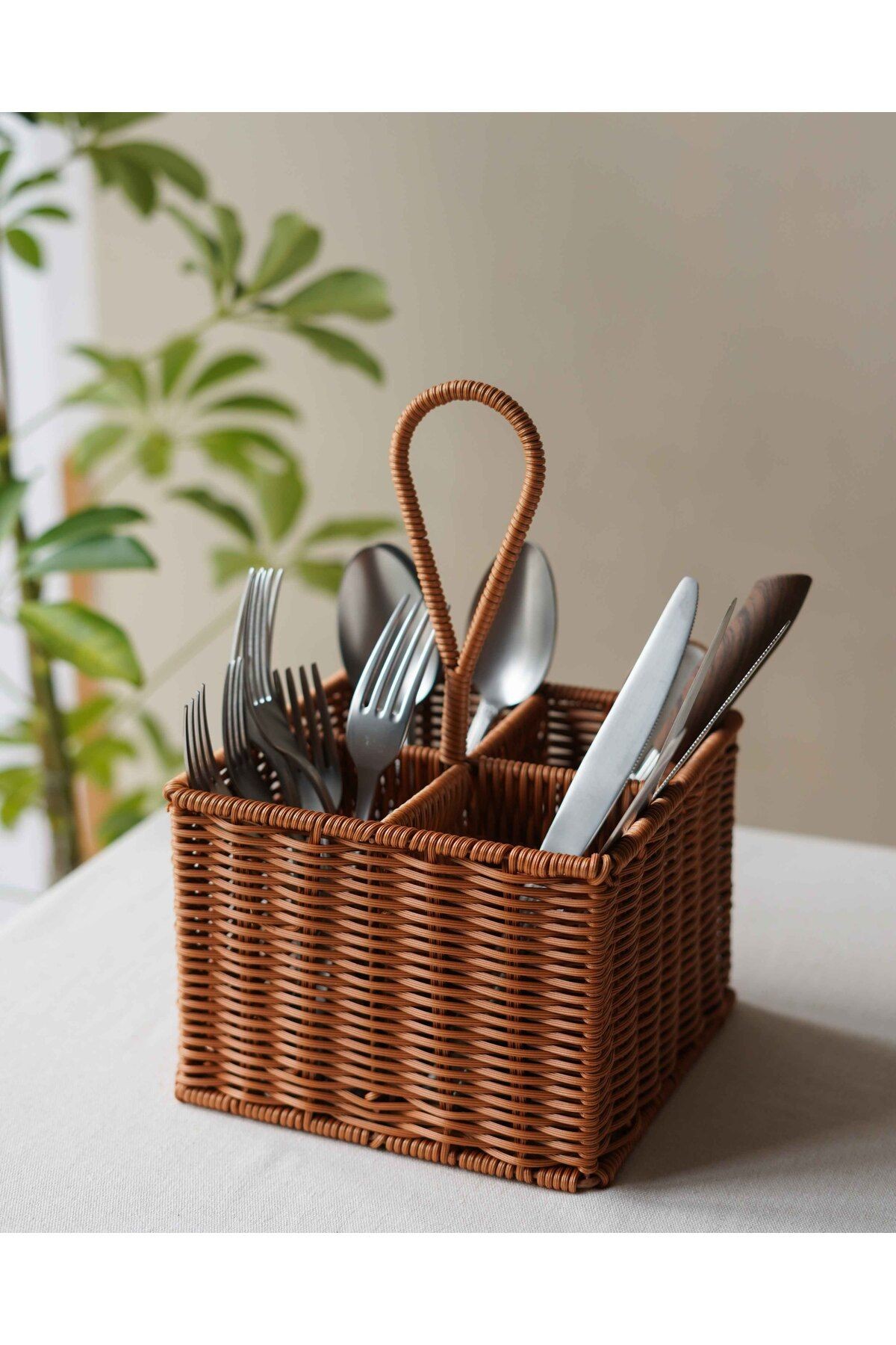 Rattan Kare Dört Bölmeli Kaşıklık/Organizer