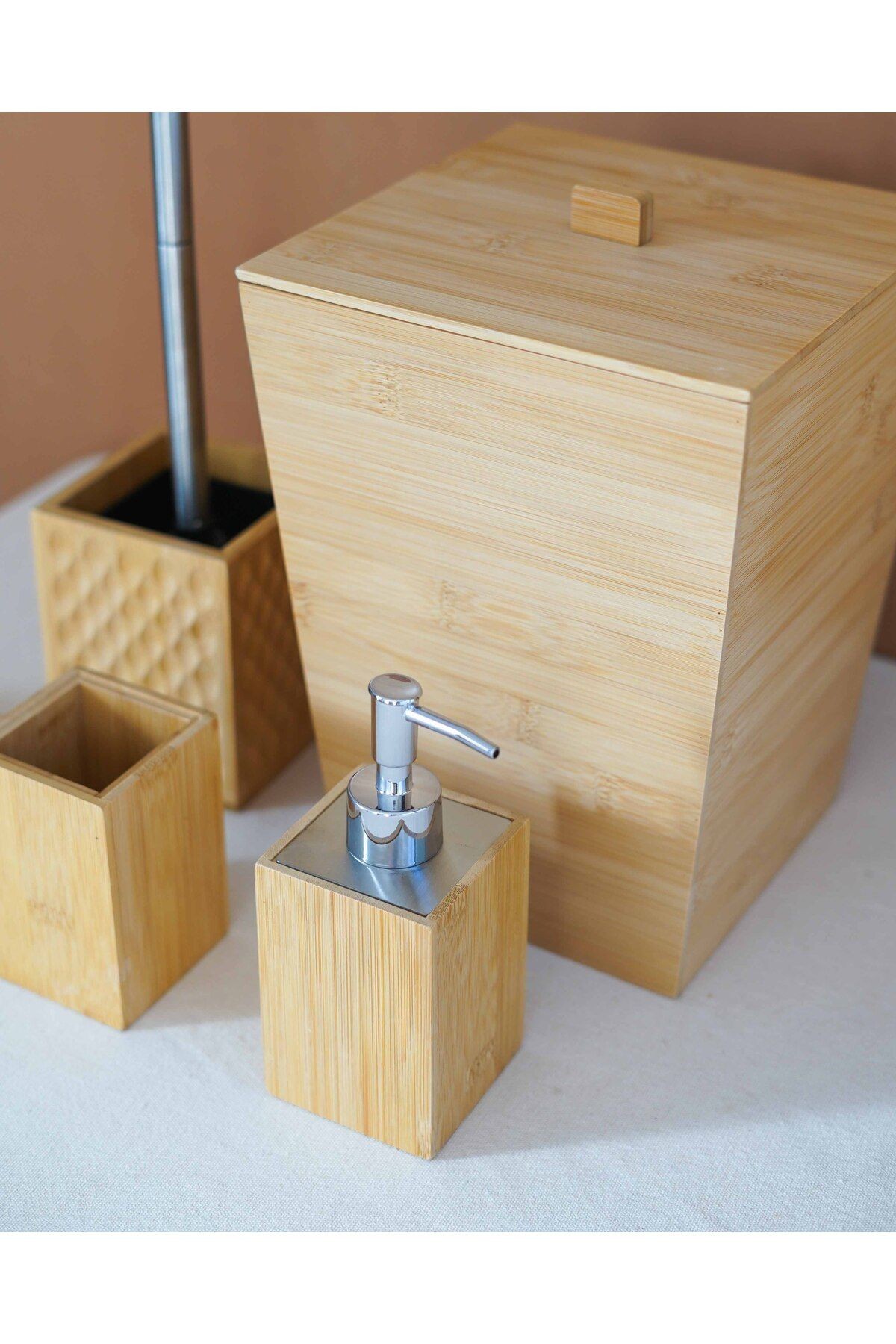 Doğal Bambu 5'li Banyo Seti -Çöp Kovası / Sıvı Sabunluk / Diş Fırçalık Kutusu Banyo Seti