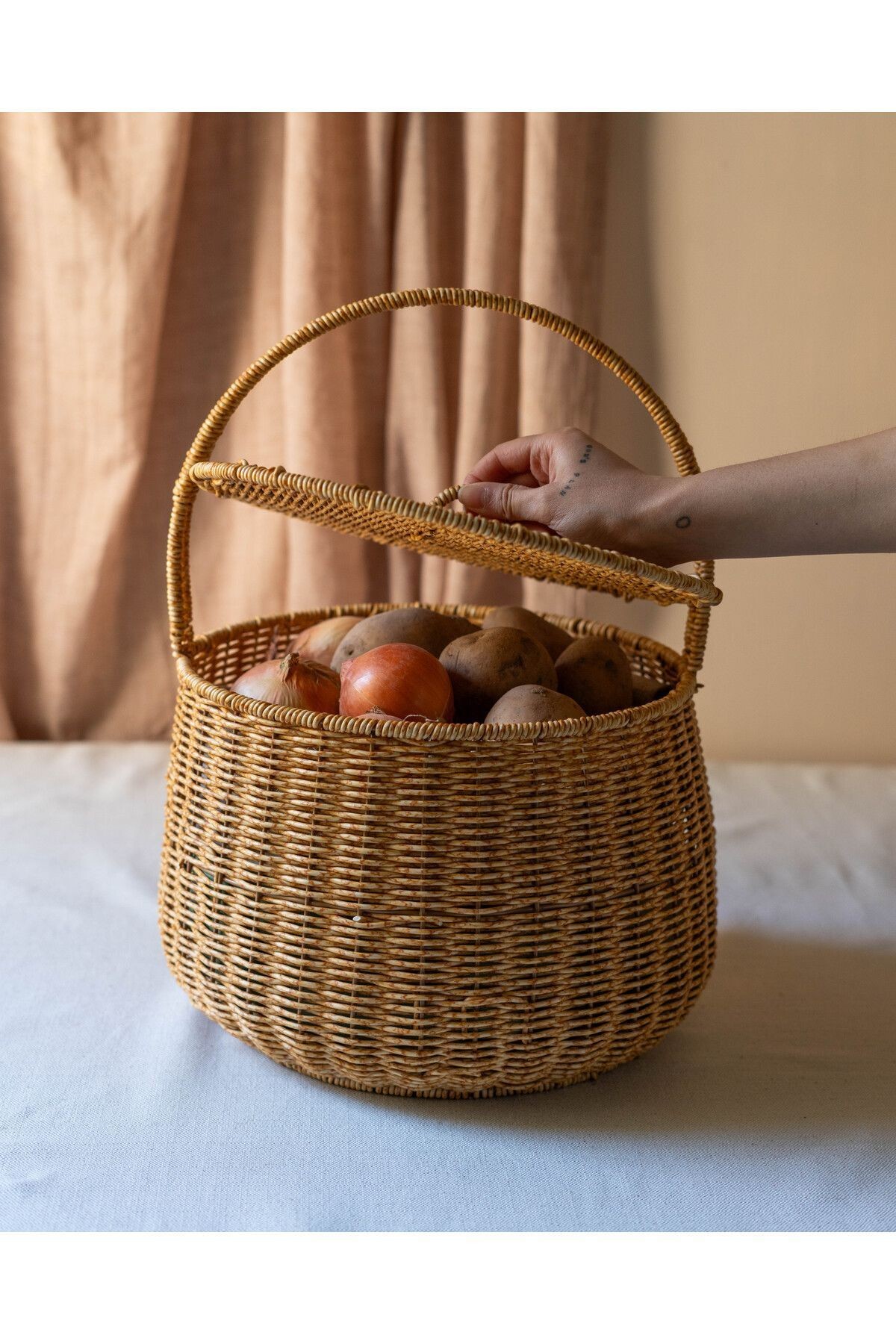 Rattan Kulplu Kapaklı Sepet/Piknik Sepeti