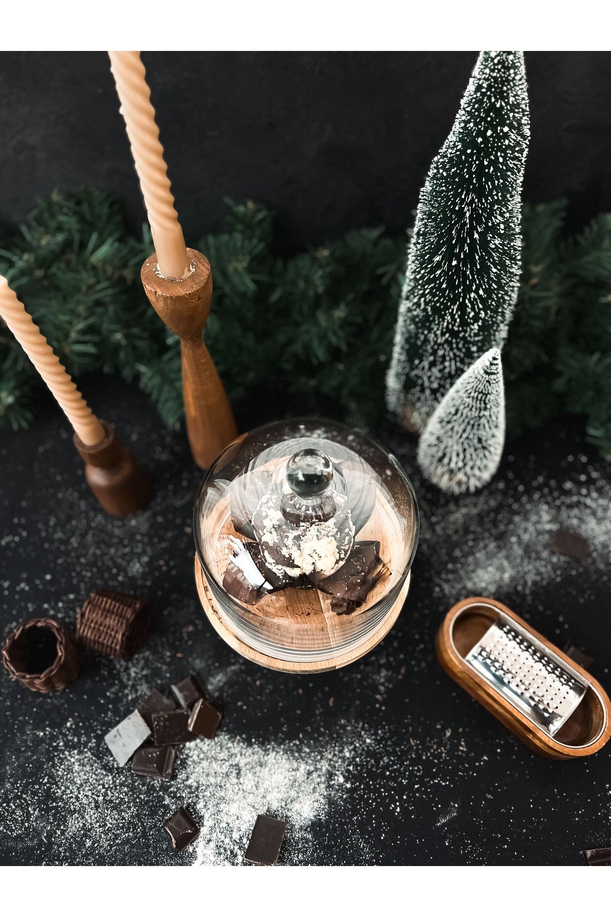 Tiny Pine Akasya Standlı Cam Kapaklı Sunumluk