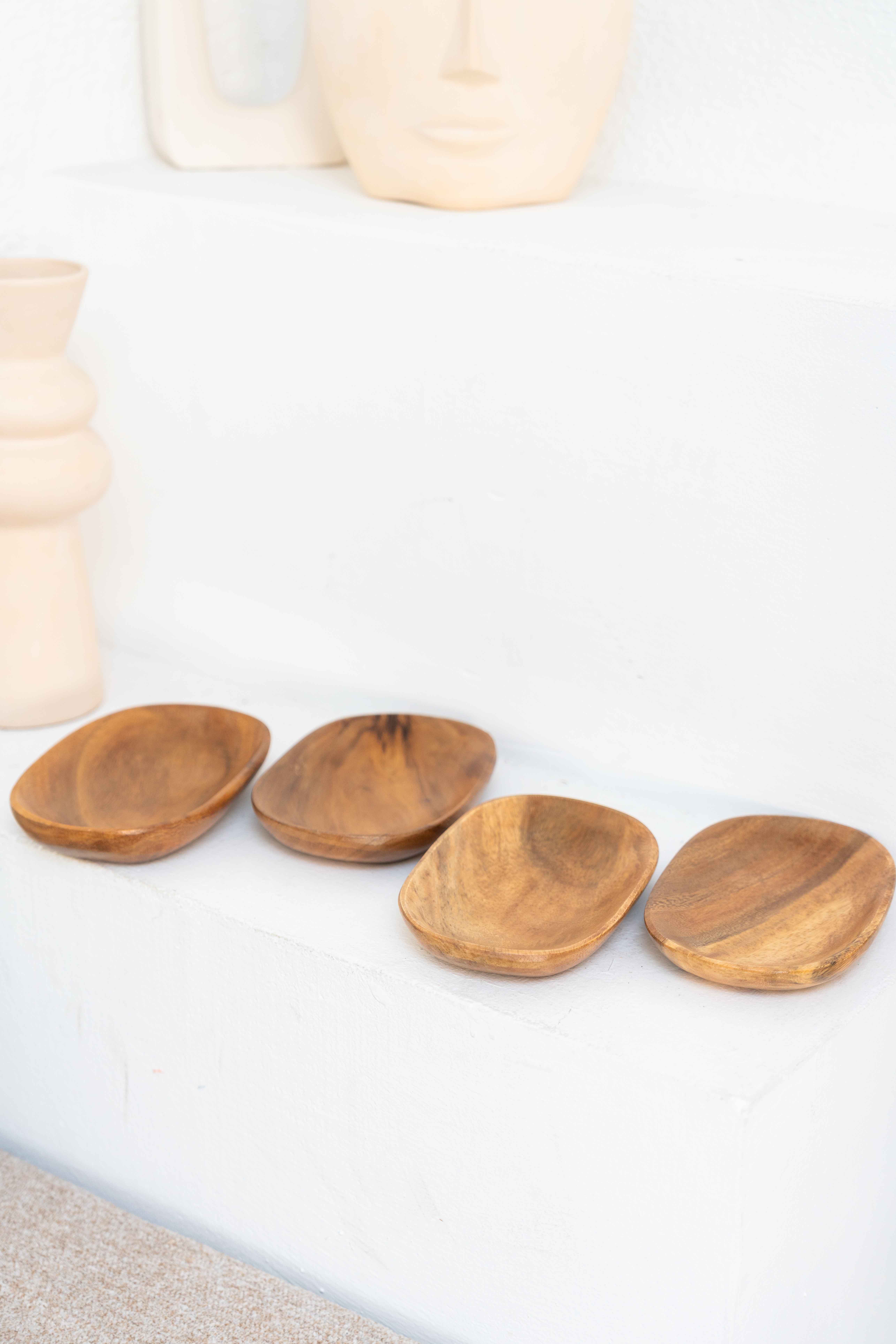 4’lü Akasya Ahşap Kayık Meze Tabağı Seti