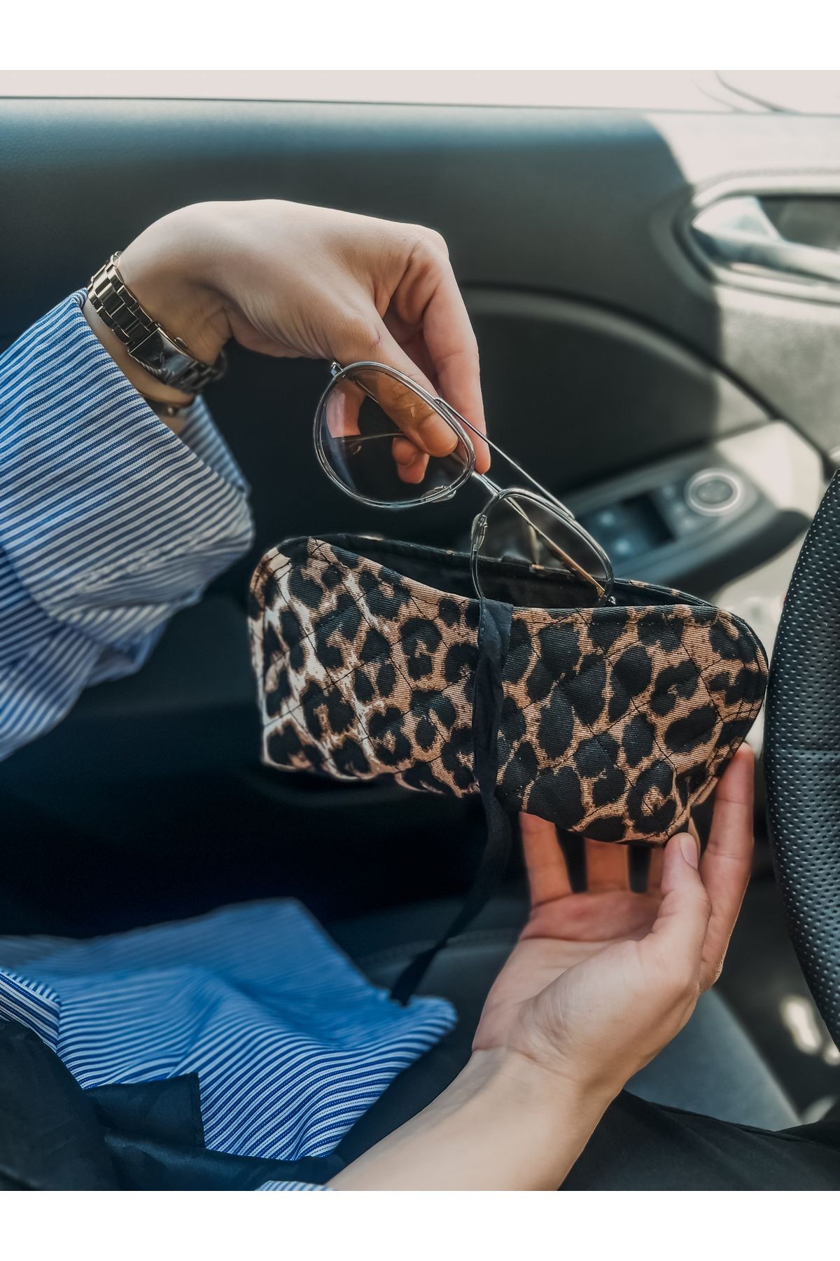 KaiLeopard Bağlamalı Gözlük Kılıfı
