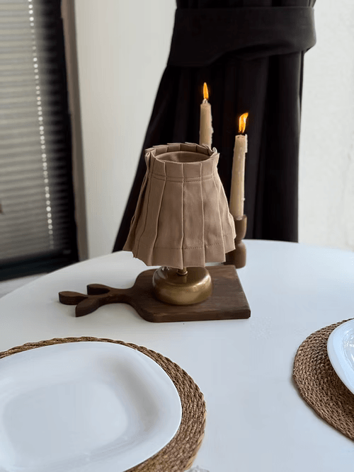 Sienna Keten Pileli Kablosuz Masa Lambası / Vintage Gold Ayak