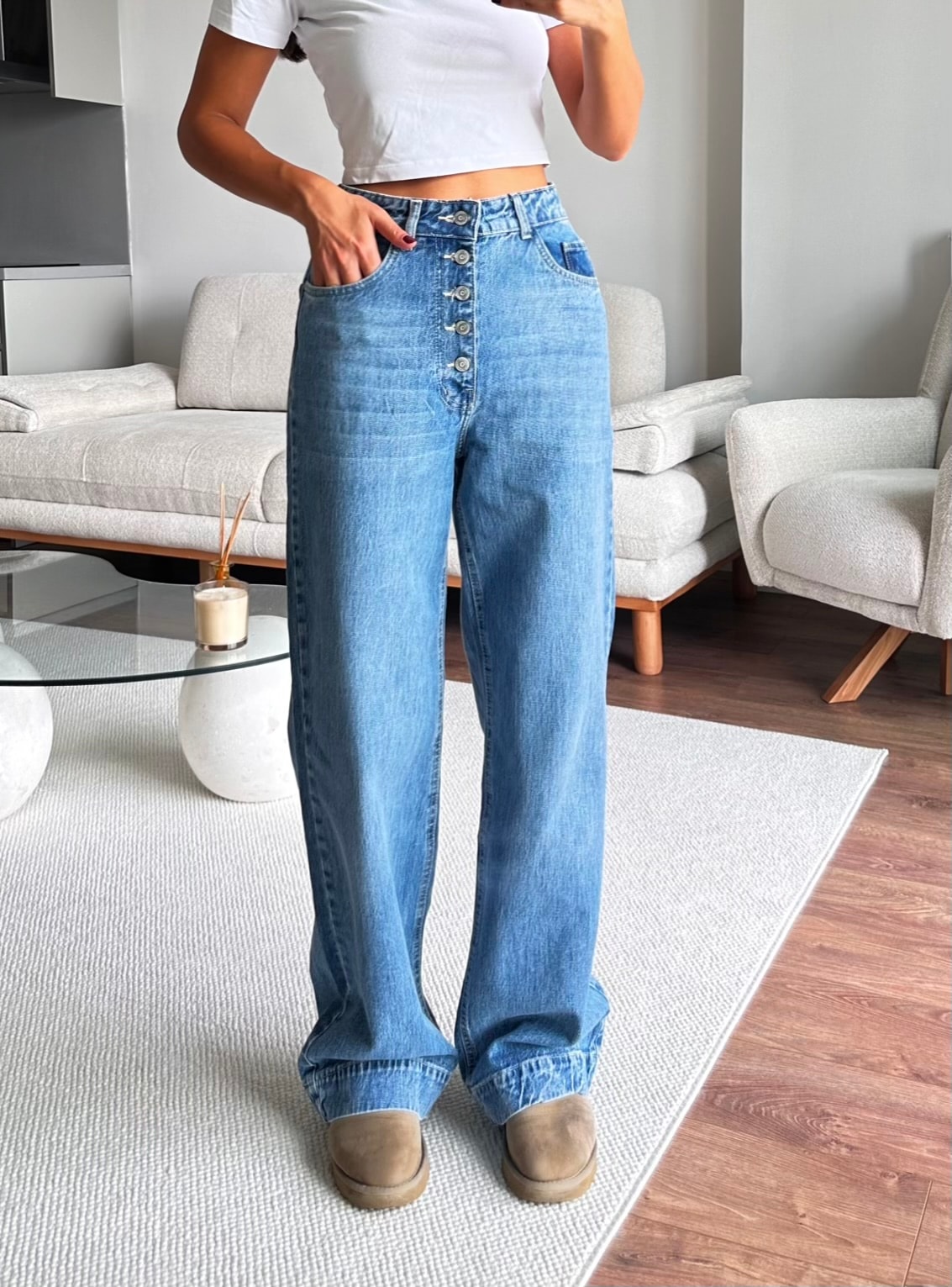 Düğme Detaylı Geniş Paça Kot Pantolon
