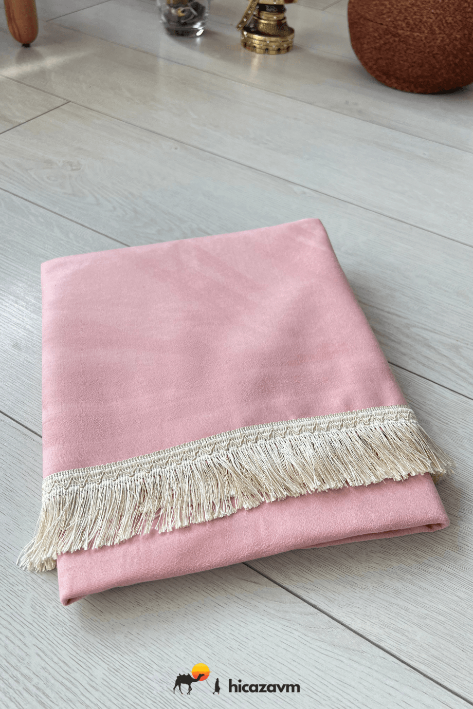 Sade Kadife Seccade Pembe