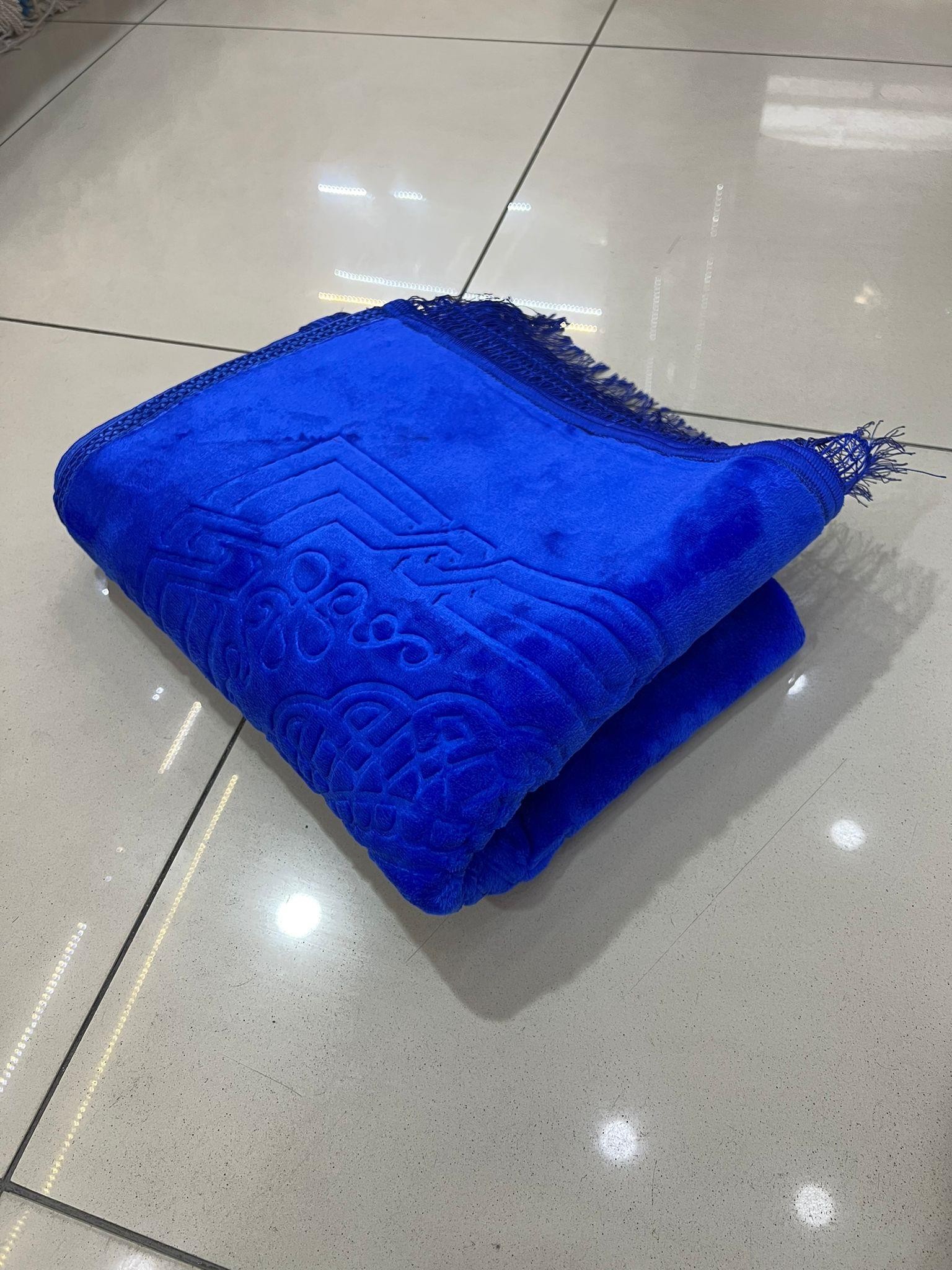 Yumuşak Puf Kalın Peluş Altı Kaymaz Taban Seccade