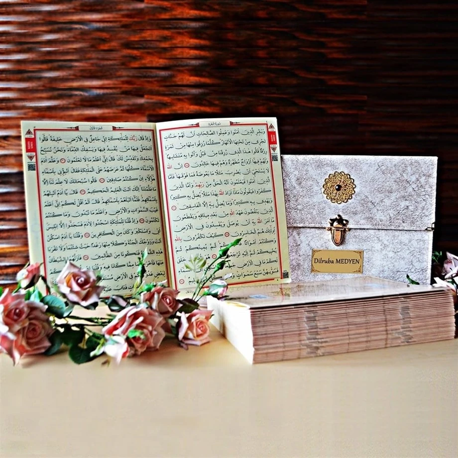 Kadife Çantalı 30 Cüz Kuranı Kerim