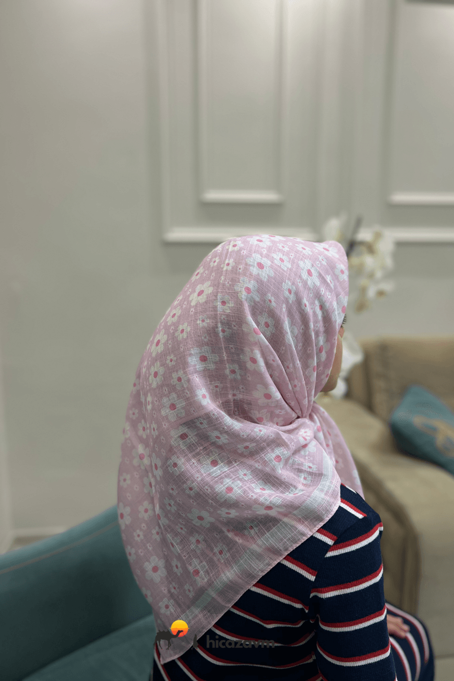 Mint Yeşili Üstü Kabe ve İslami Figürler