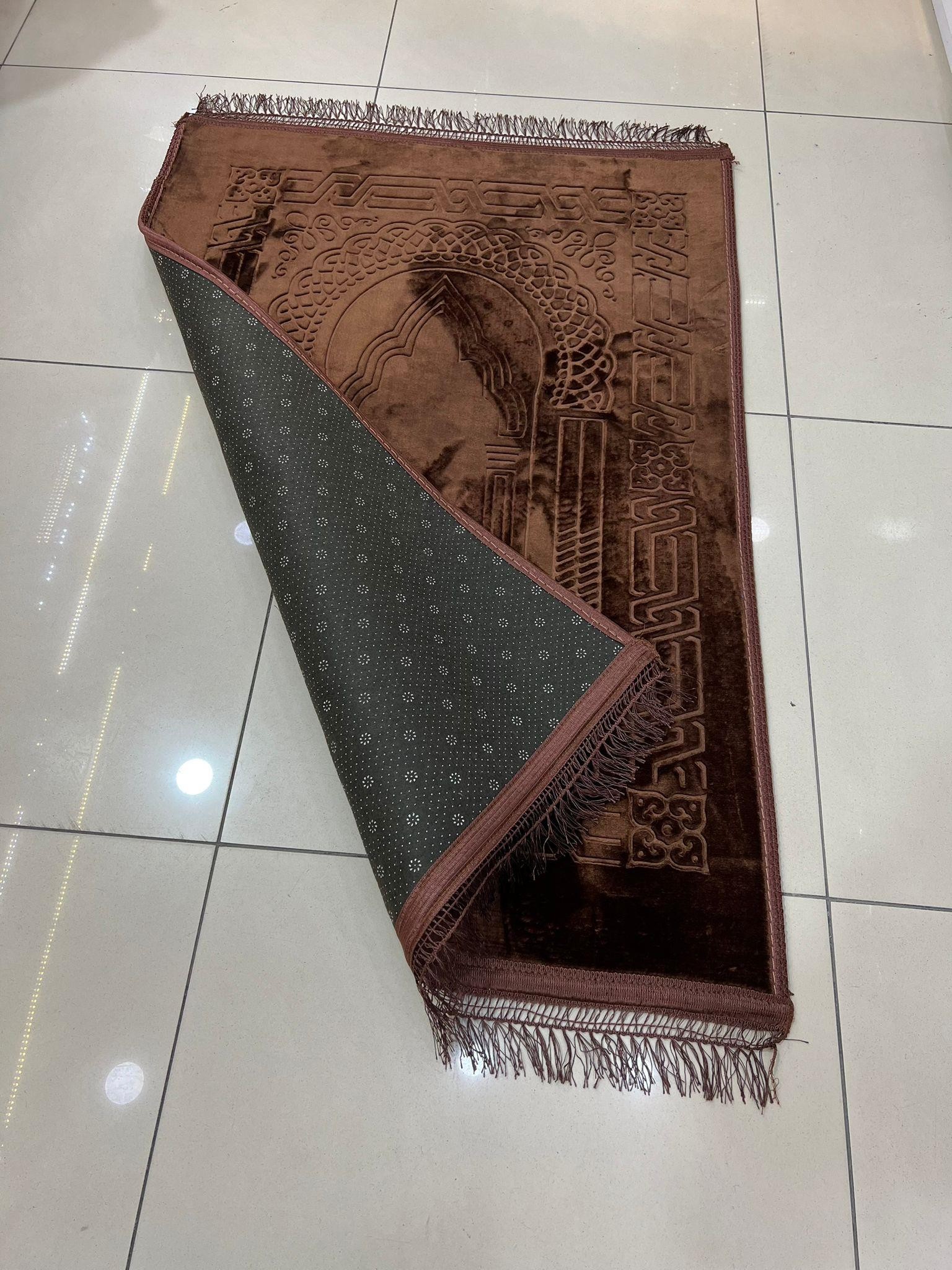 Yumuşak Puf Kalın Peluş Altı Kaymaz Taban Seccade